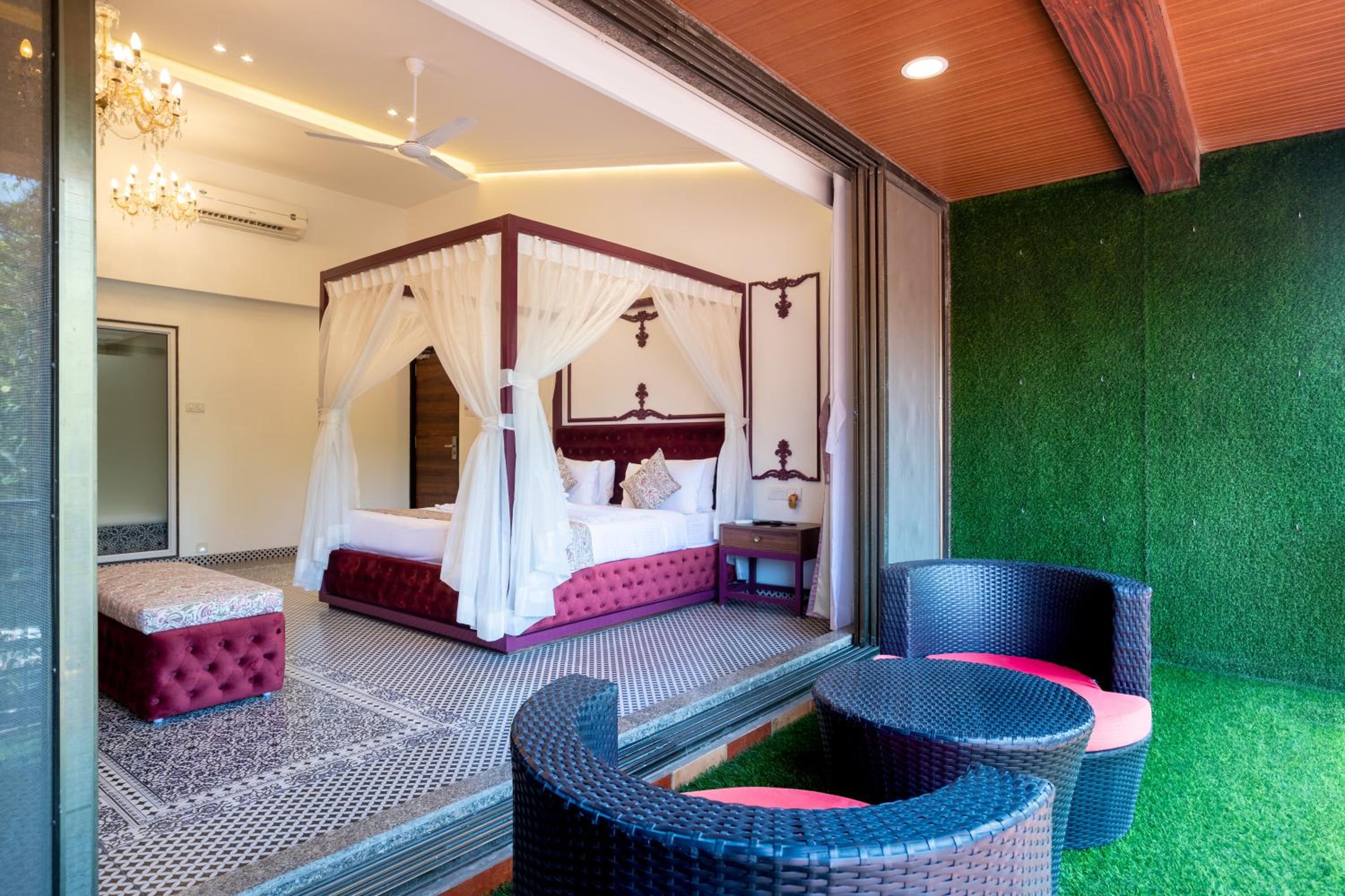 Zaras Resort Khandala