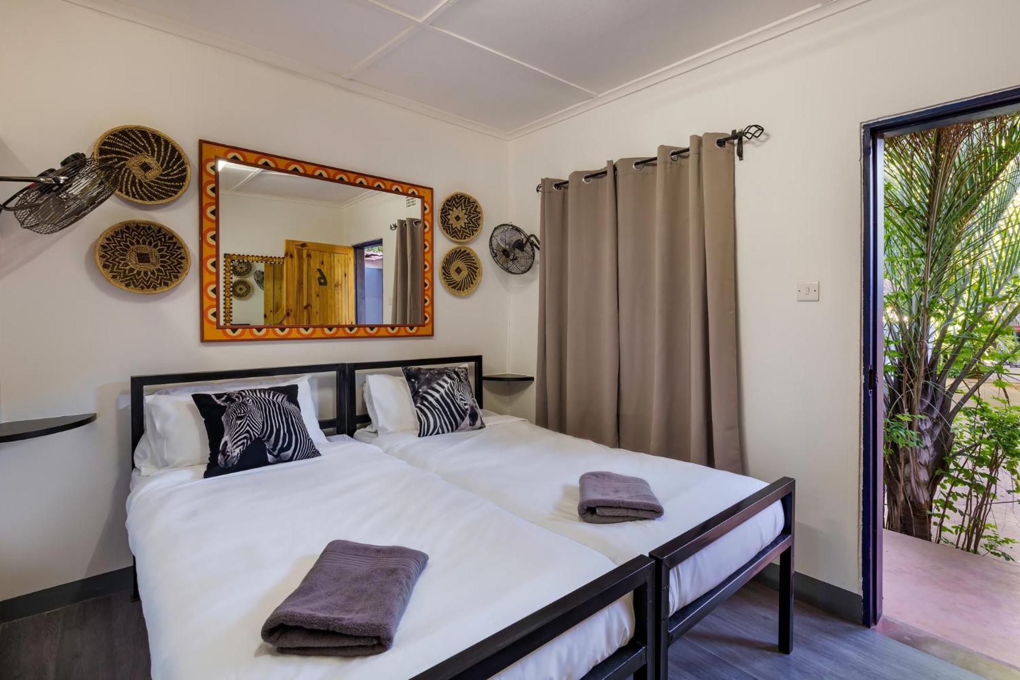 Victoria Falls Backpackers Zambia & Activity centre