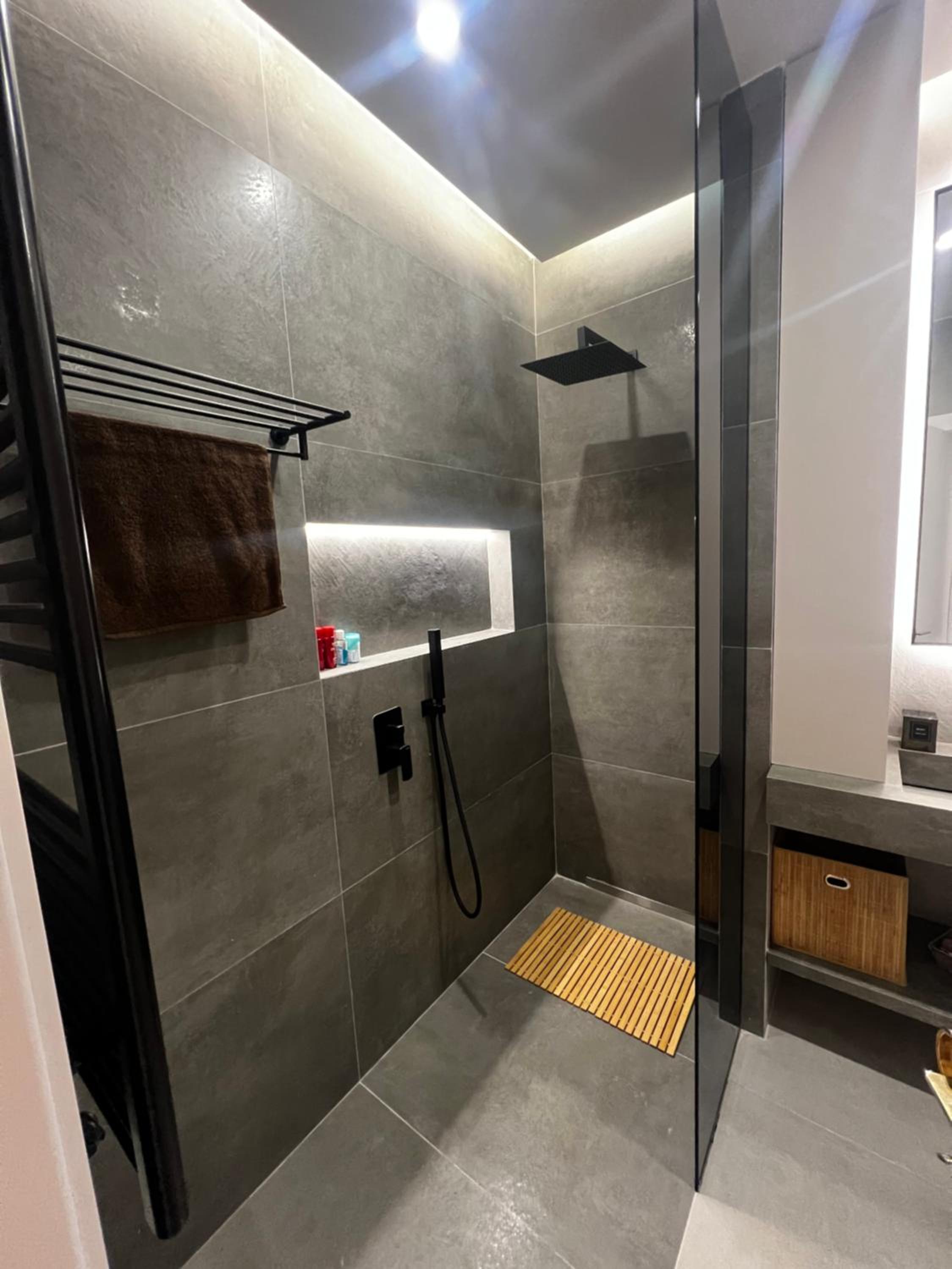 The Chic Lake Apartment Tirana