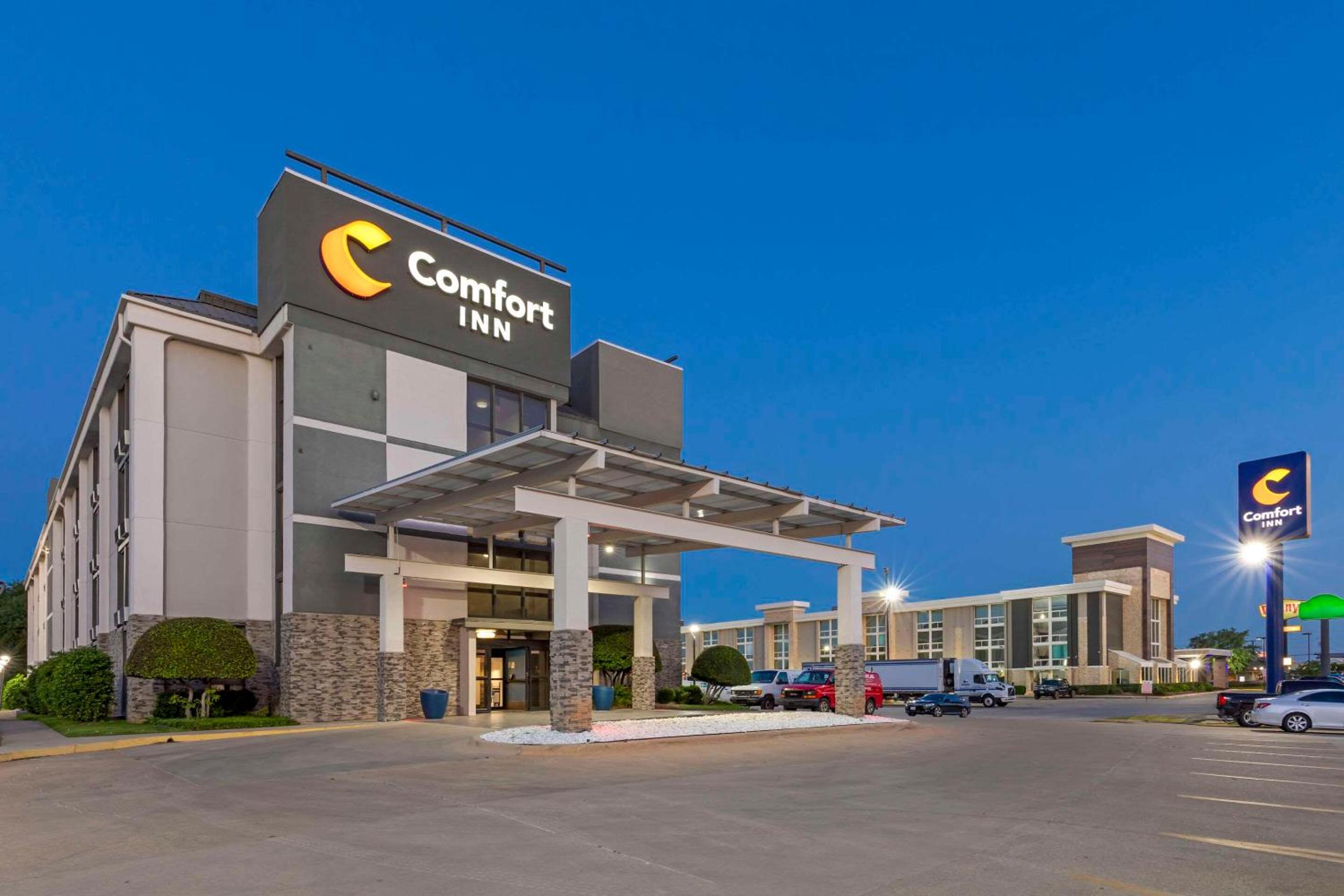 Comfort Inn Dallas North Love Field Airport