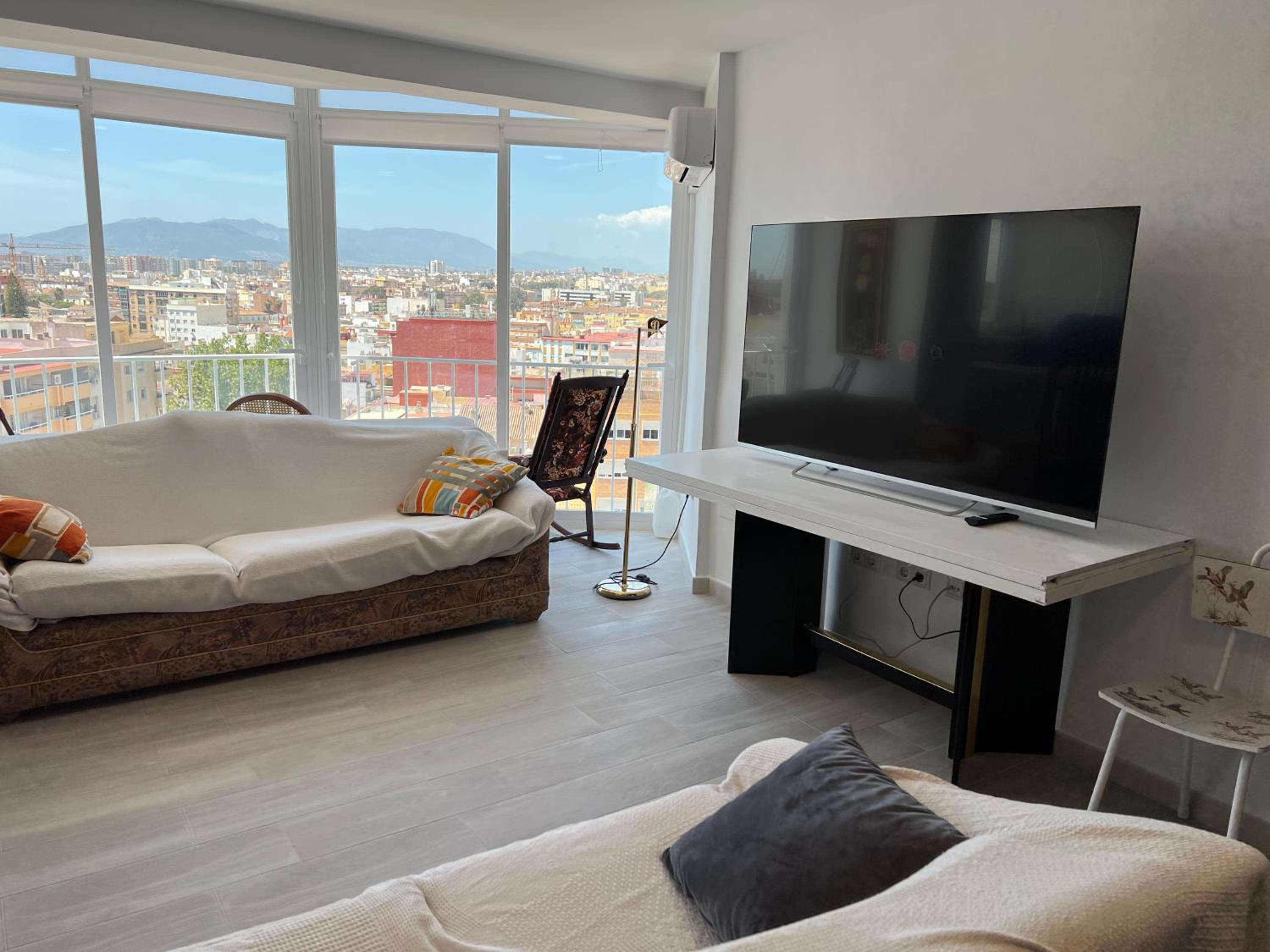 4BR Malaga Centro Semana Santa Summer AC Every Room TR Award 2026