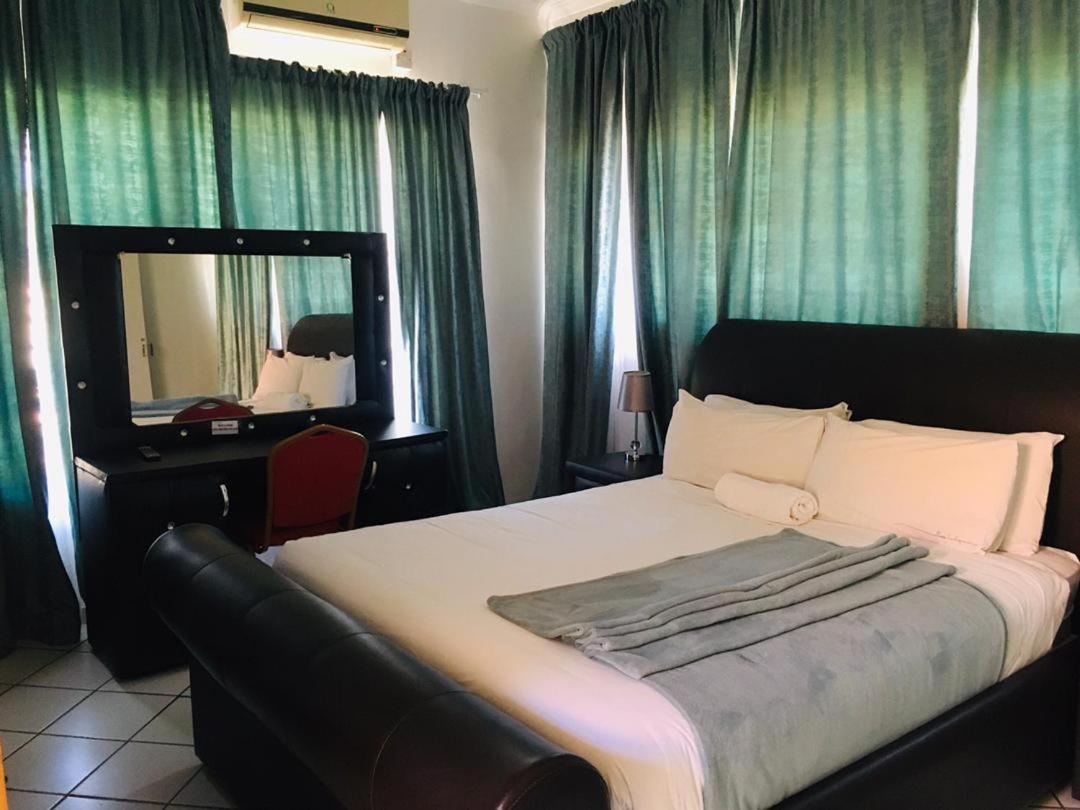 Khayalami Guest House