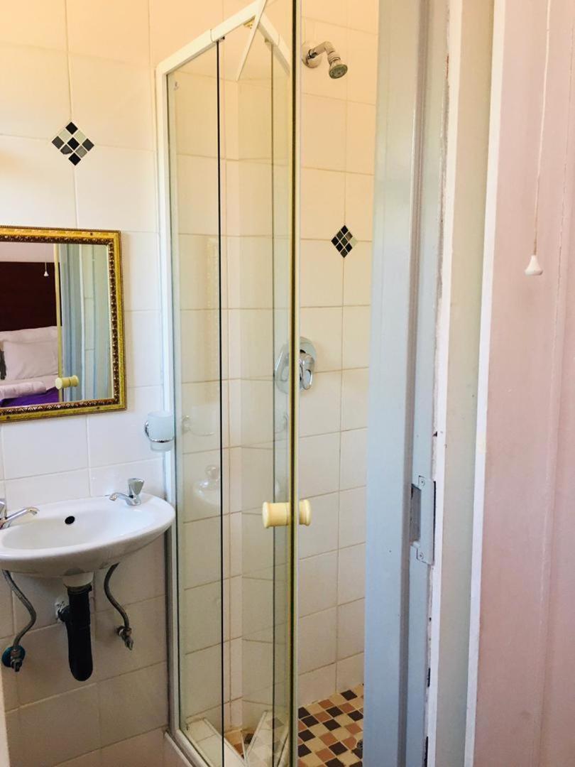 Khayalami Guest House