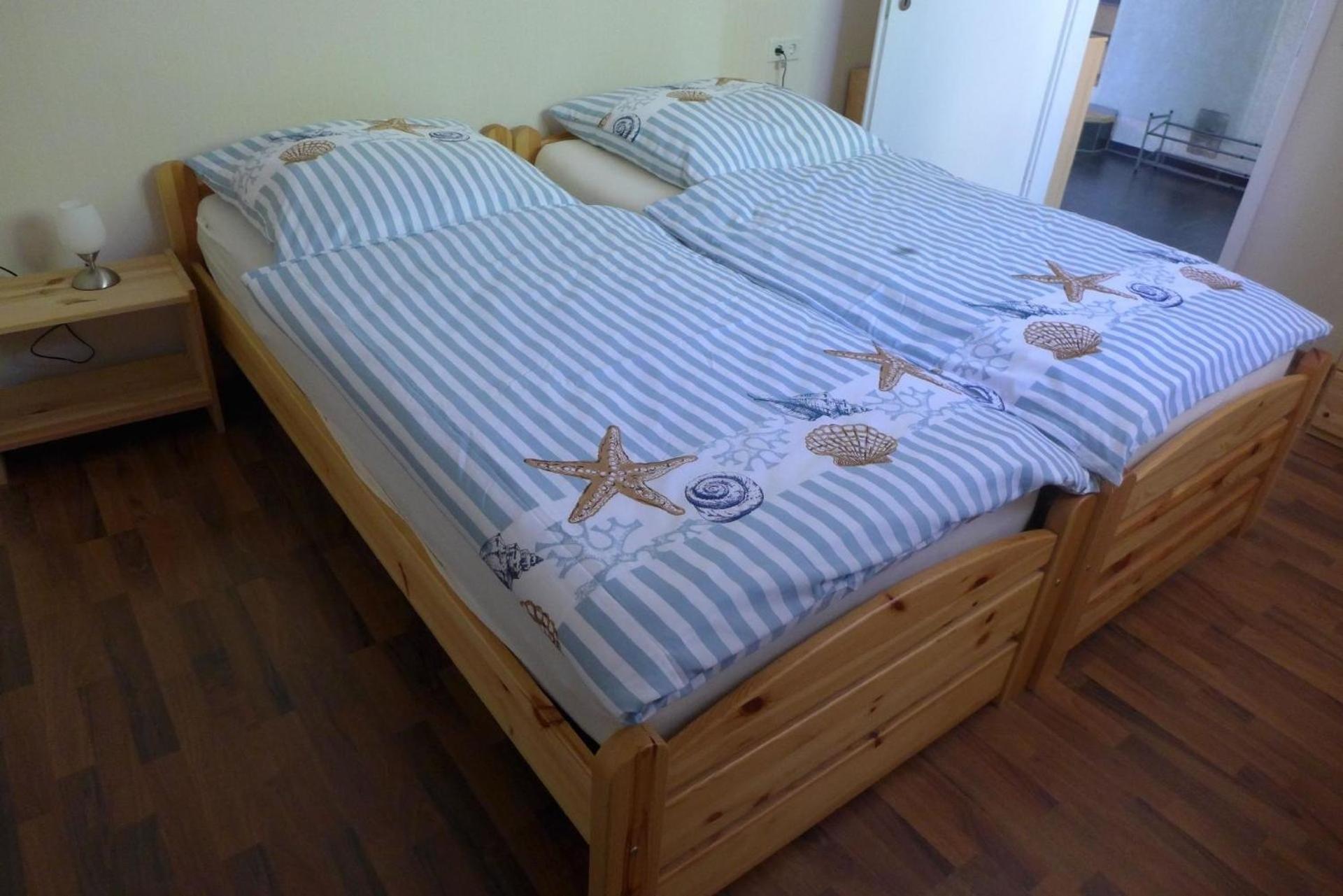 Gemütliches Ferienhaus am Deich mit Gartenzimmer