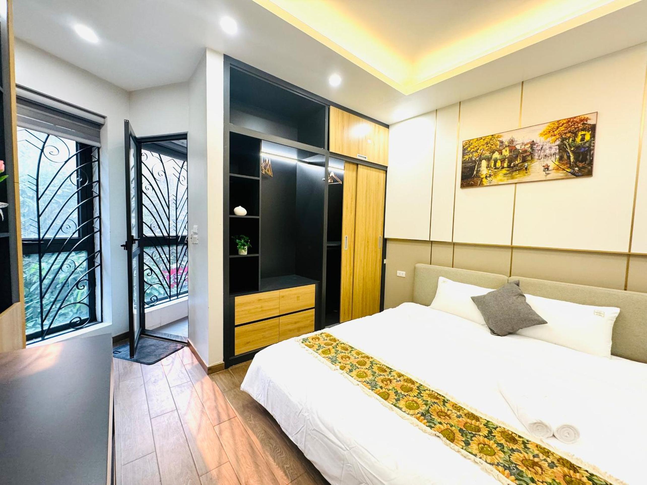 Cancel - Đường Thành - Sunny home - Ancient Street view - Hoan Kiem lake