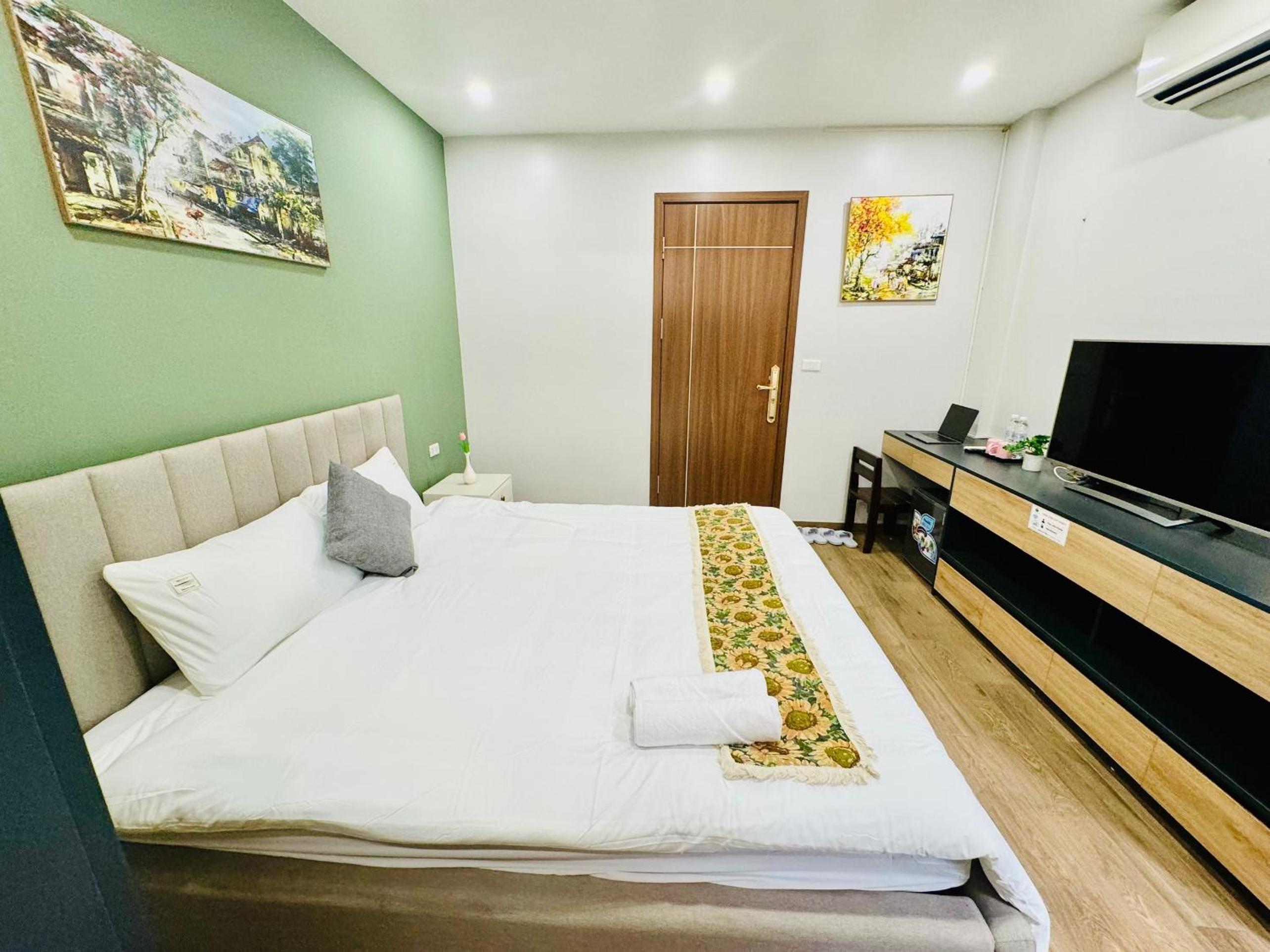 Cancel - Đường Thành - Sunny home - Ancient Street view - Hoan Kiem lake