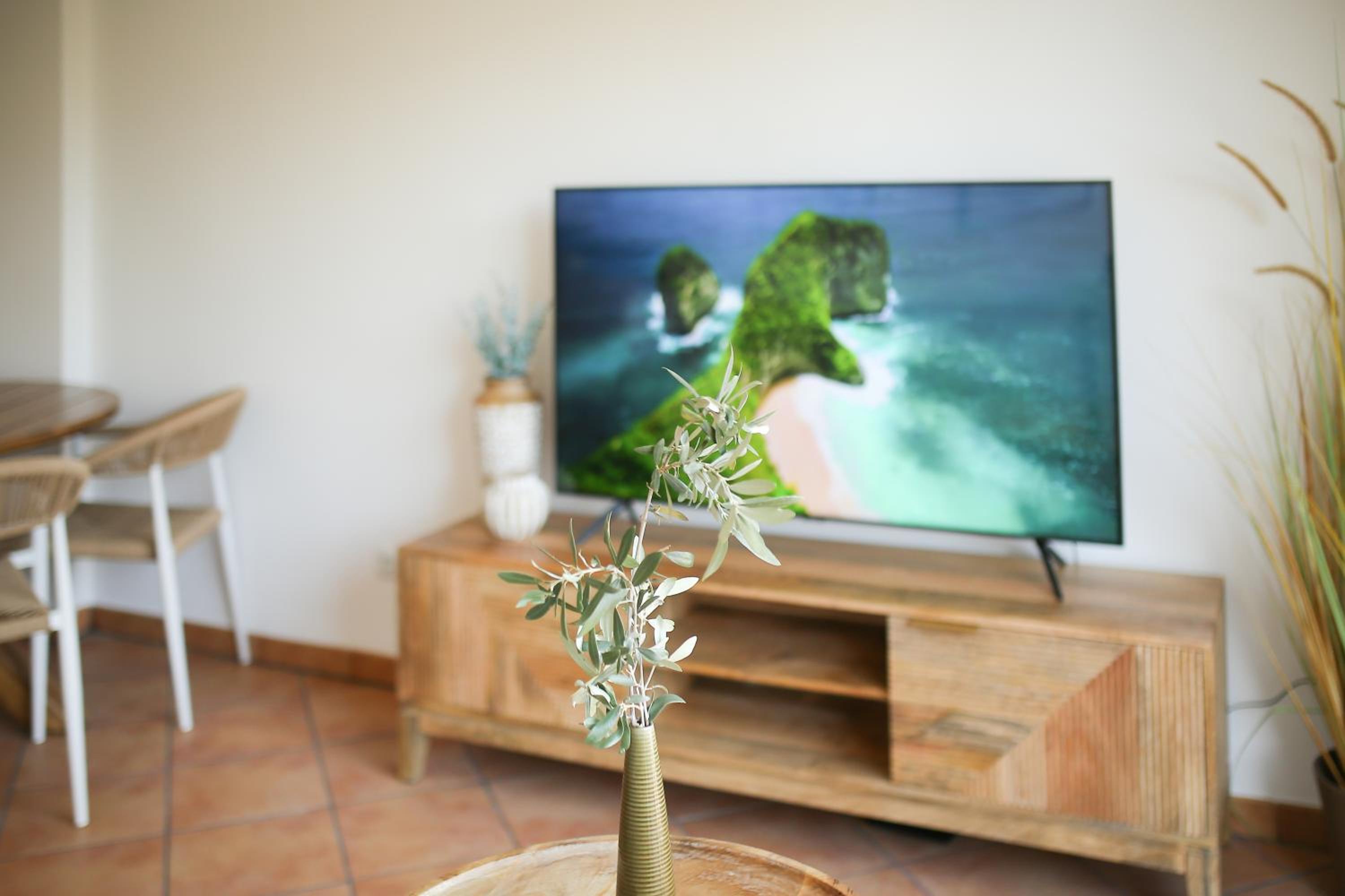 Modern flat with Montgo view