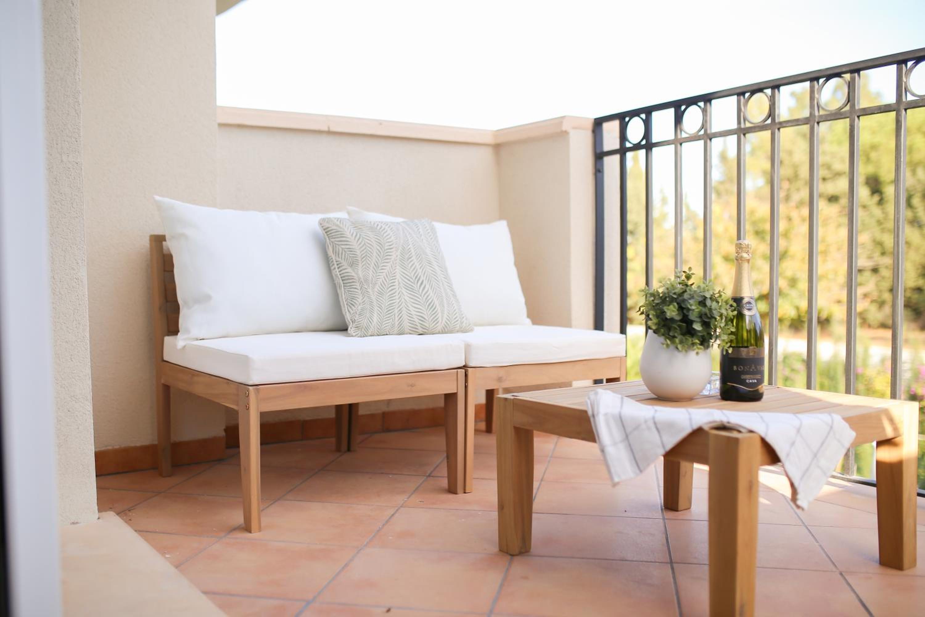 Modern flat with Montgo view