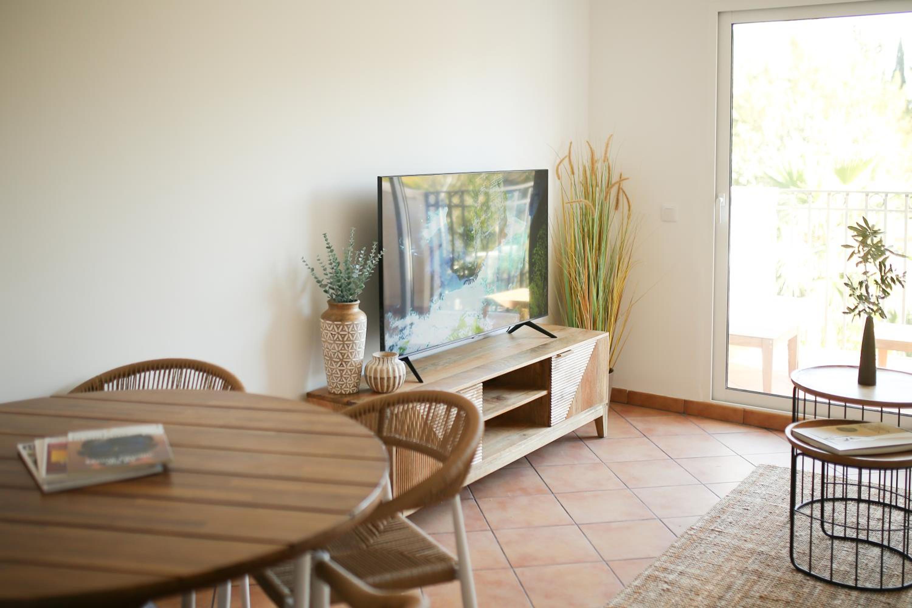 Modern flat with Montgo view