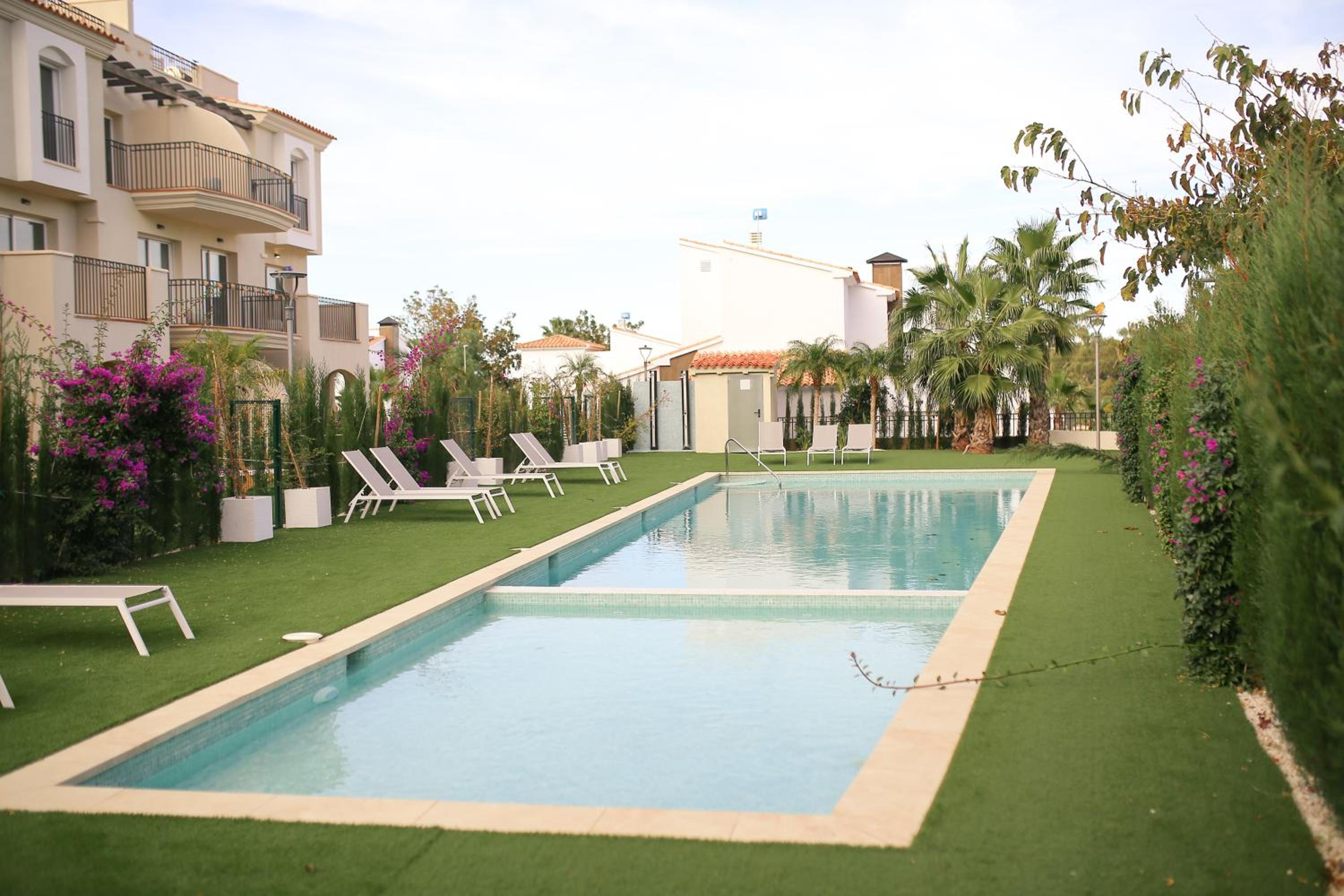 Modern flat with Montgo view