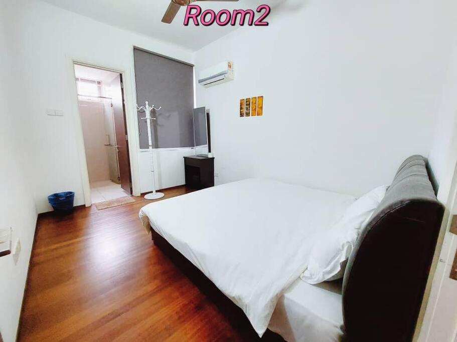 162 Home4Stay Deluxe Big 3story 6Rooms 20pax Wedding USM Arena Bridge