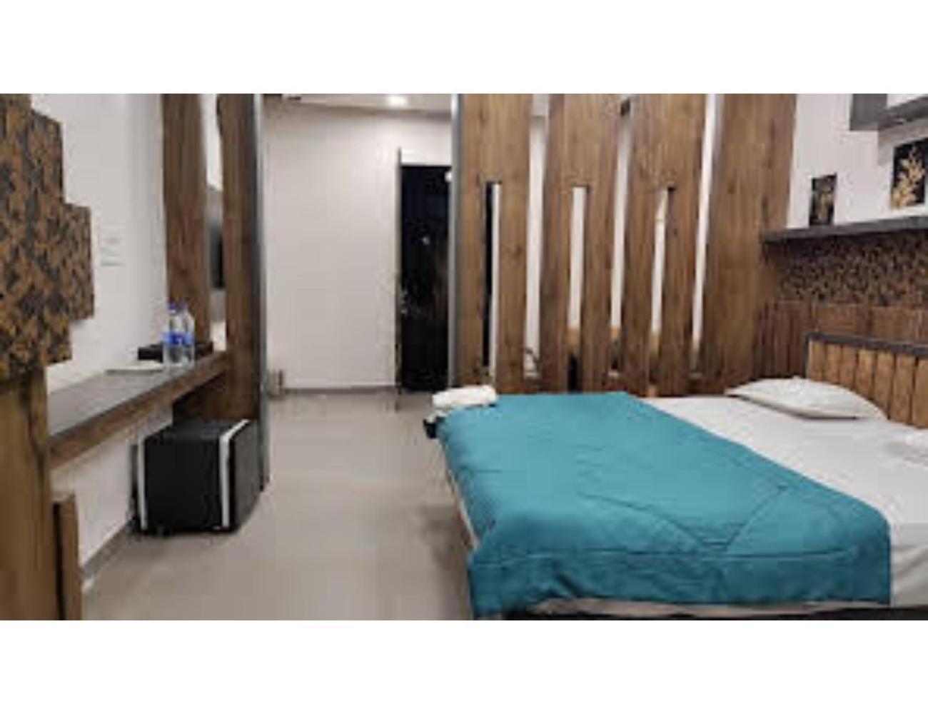 Hotel Green view, Shivpuri
