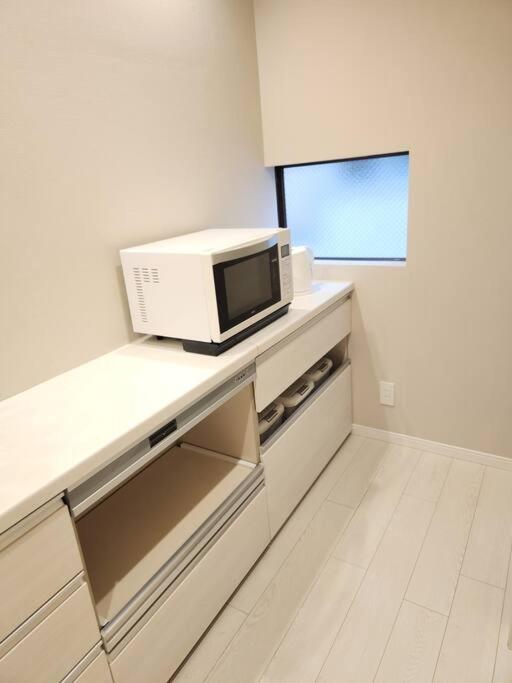 Great access to USJ and Dotonbori! Up to 8 people can stay NETFLIX