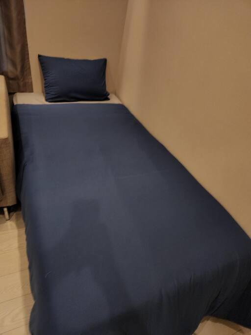 Great access to USJ and Dotonbori! Up to 8 people can stay NETFLIX