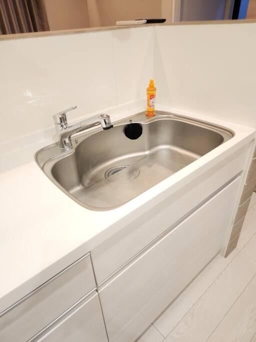 Great access to USJ and Dotonbori! Up to 8 people can stay NETFLIX