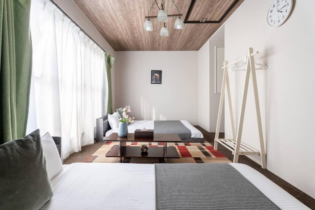 Great access to USJ and Dotonbori! Up to 8 people can stay NETFLIX