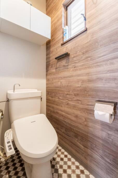 Great access to USJ and Dotonbori! Up to 8 people can stay NETFLIX