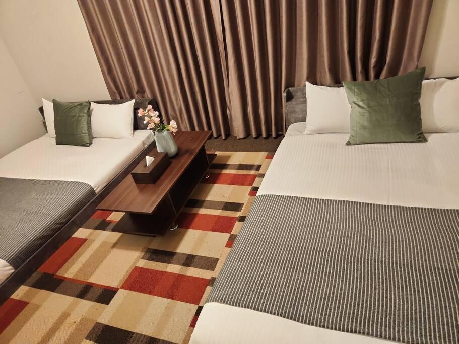 Great access to USJ and Dotonbori! Up to 8 people can stay NETFLIX