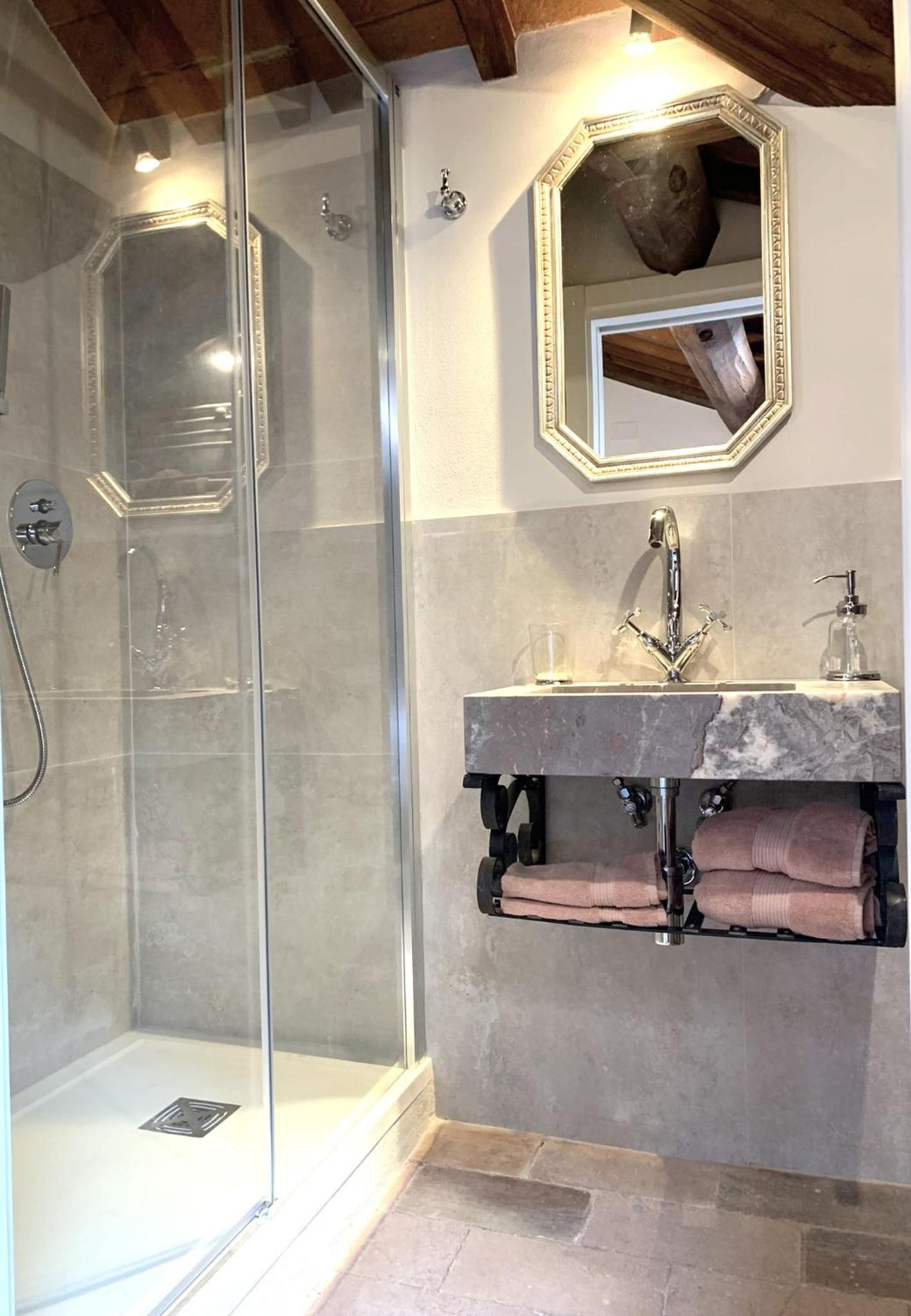 Porta Senese Suite