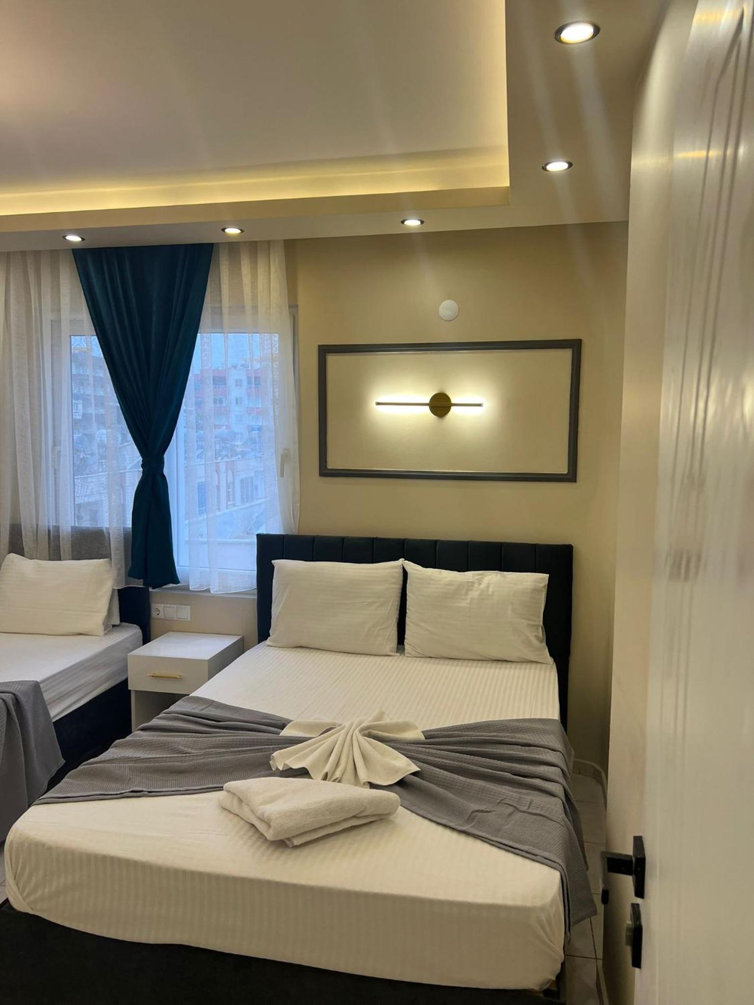 Almir Otel