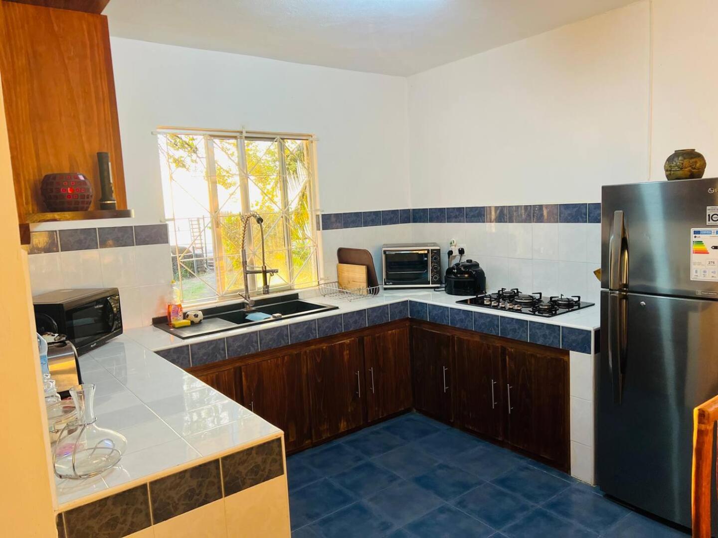 BEACHFRONT - TAMARIN BAY - Les Fleurs Du Tamarin Residences photo 5