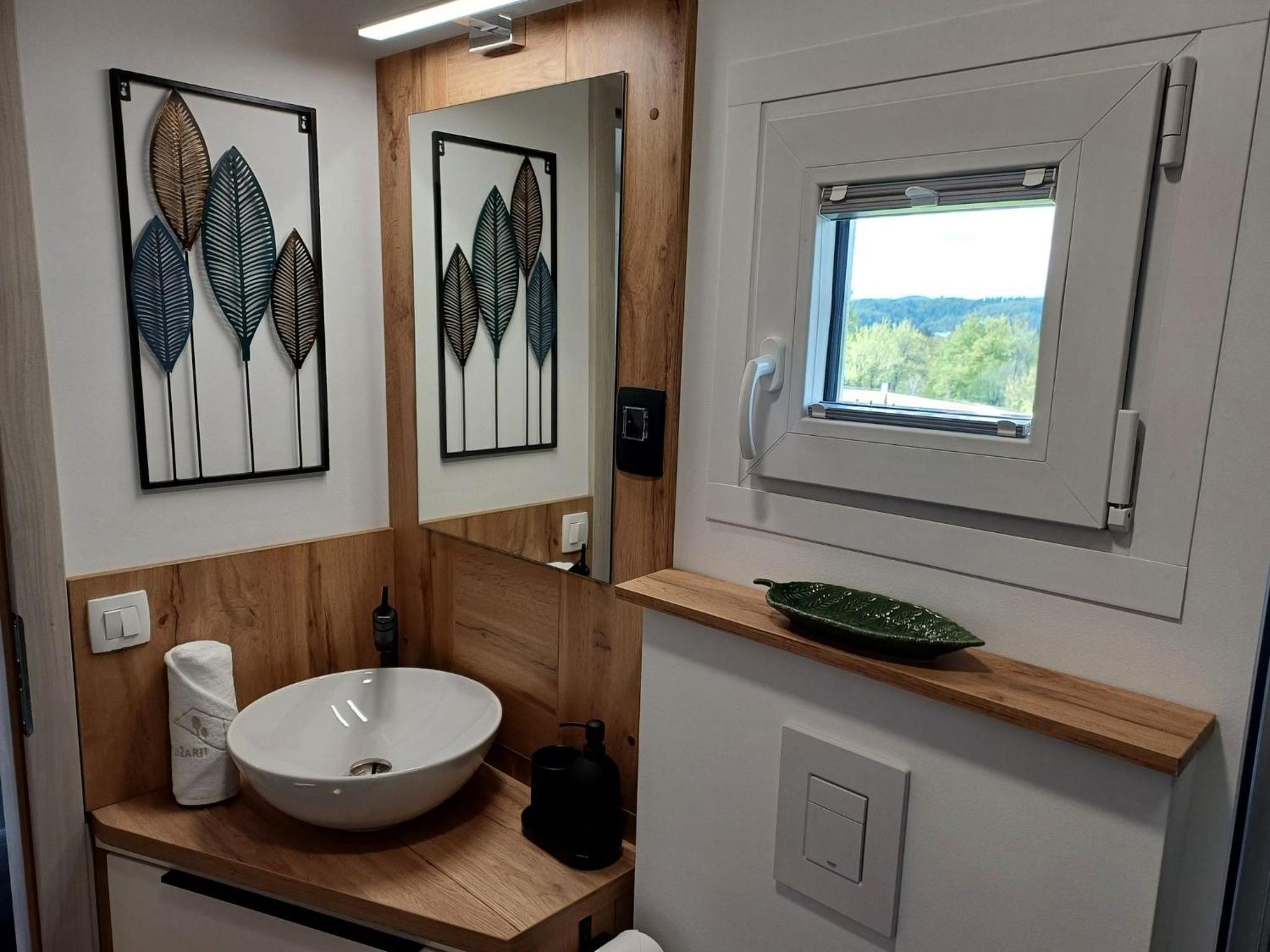 Nature Getaway with Wooden Soaking Hot Tub view 5