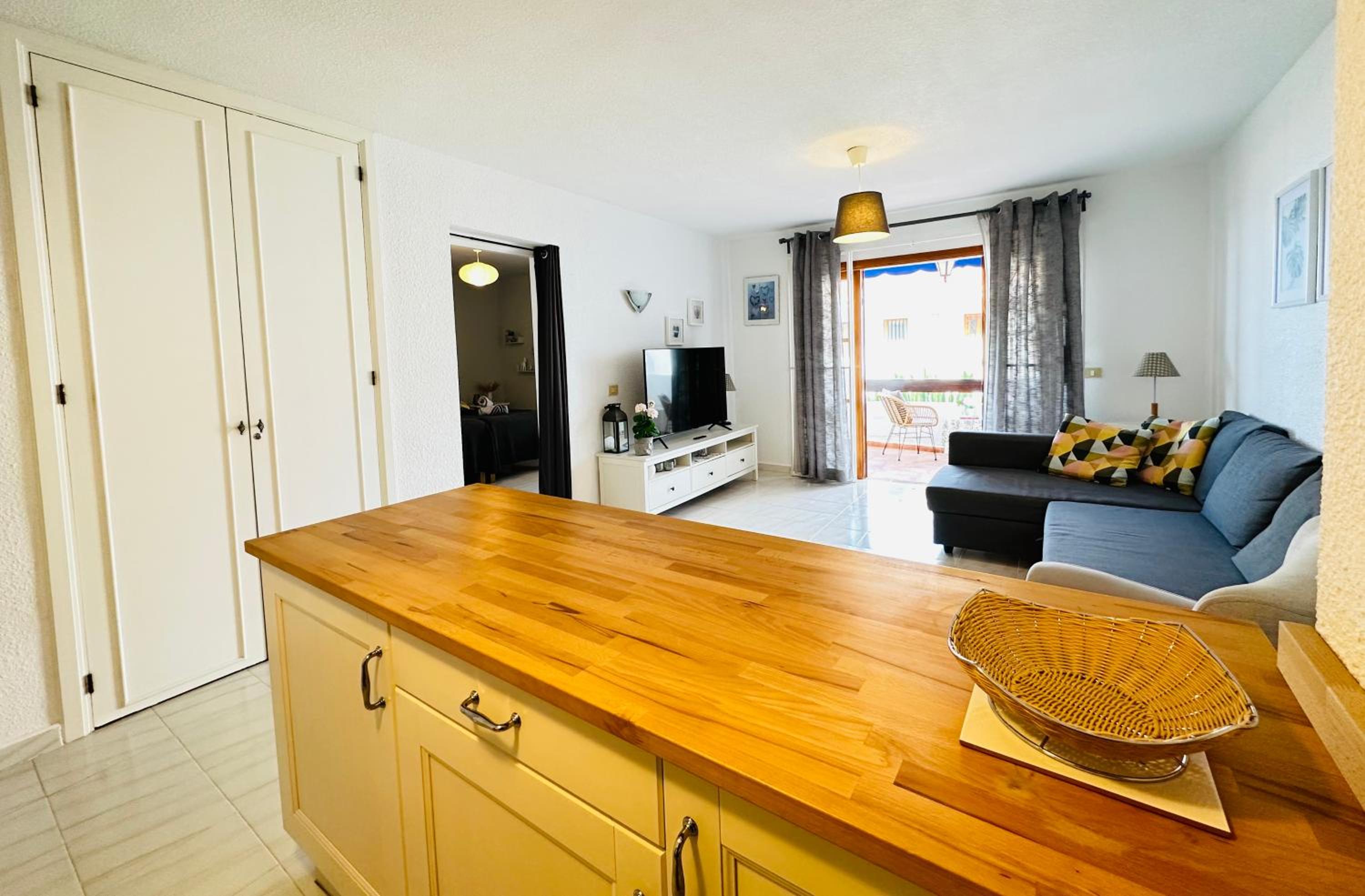 Sea view apartment in Los Cristianos