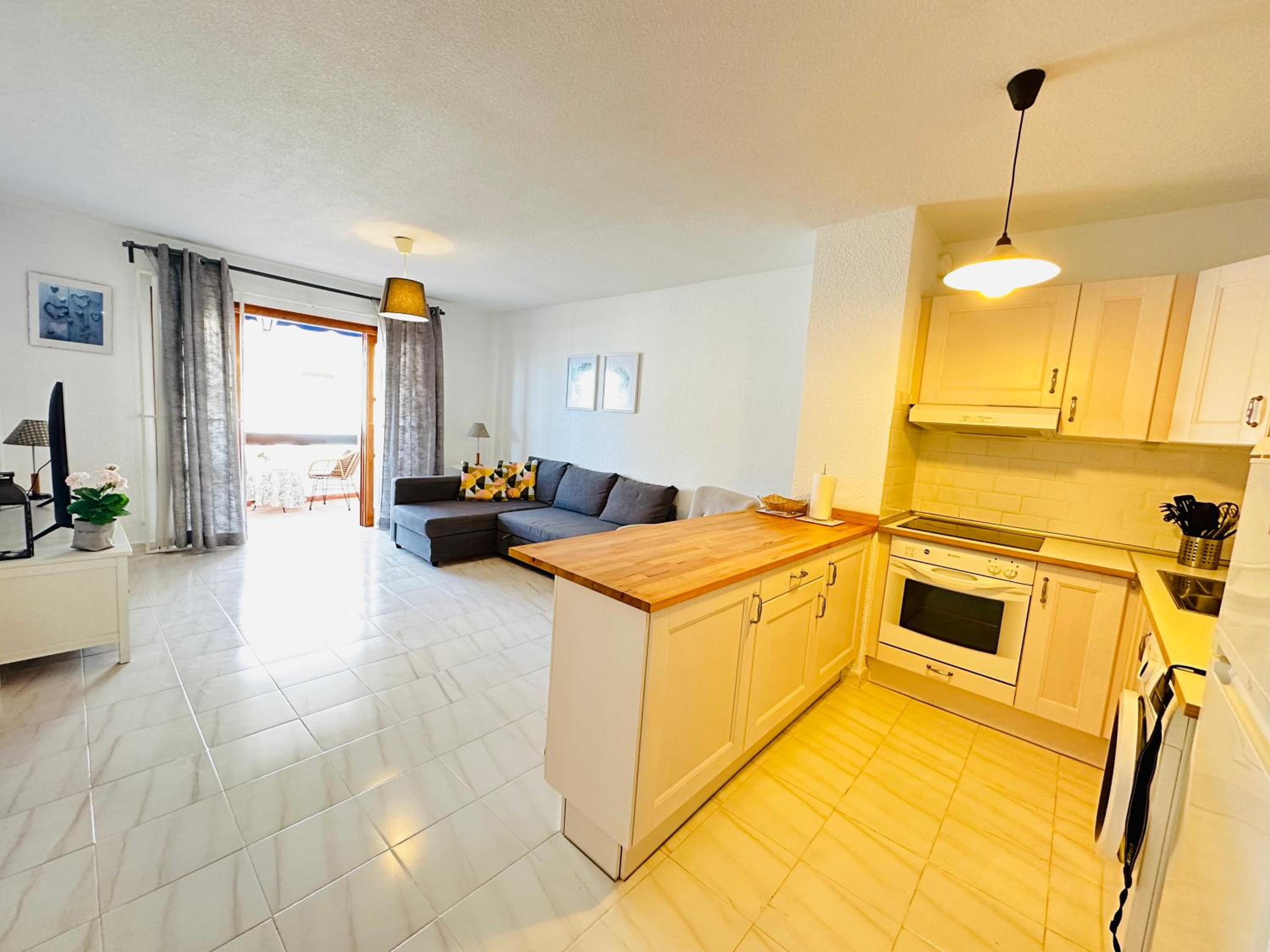 Sea view apartment in Los Cristianos