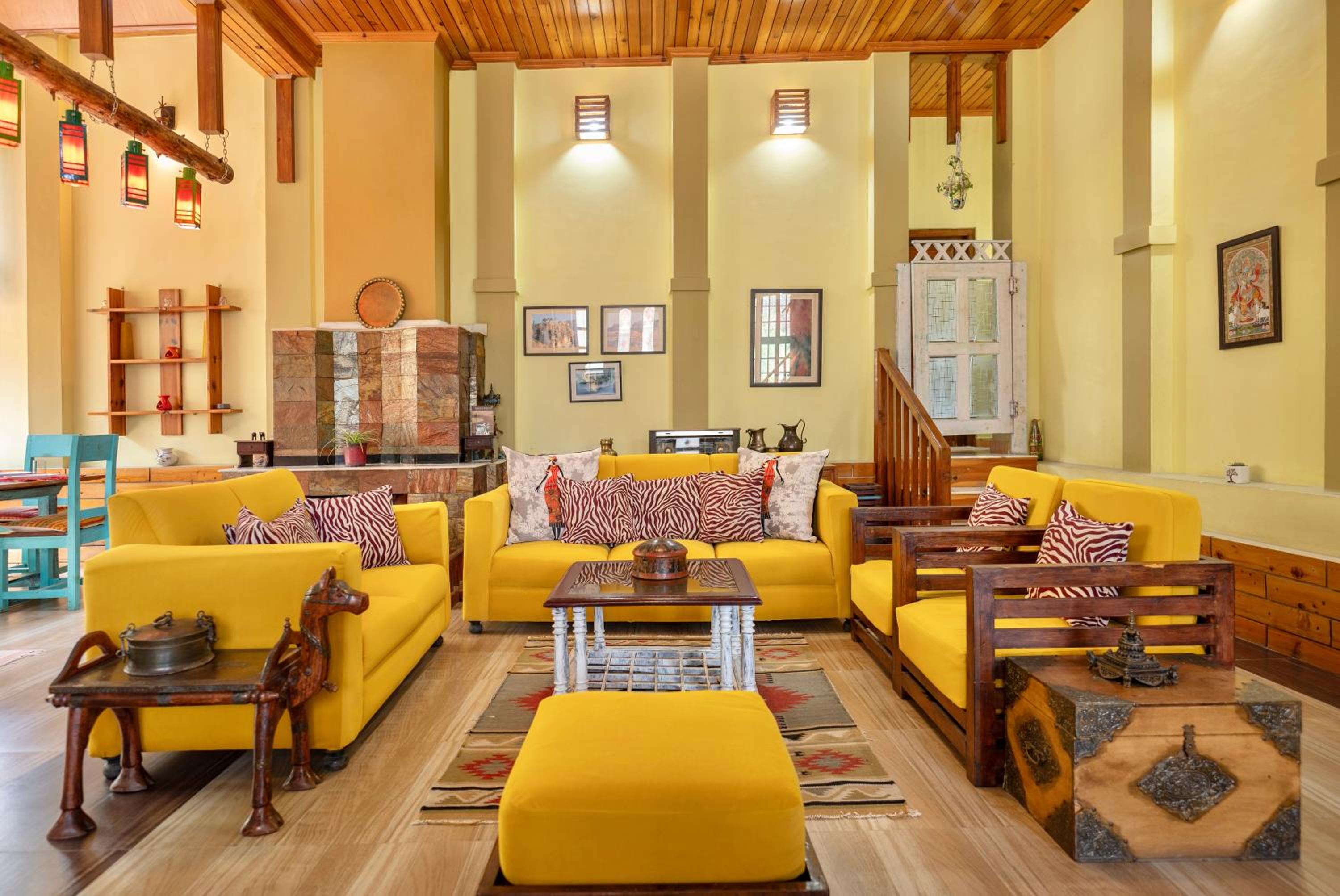 SaffronStays Shelapani