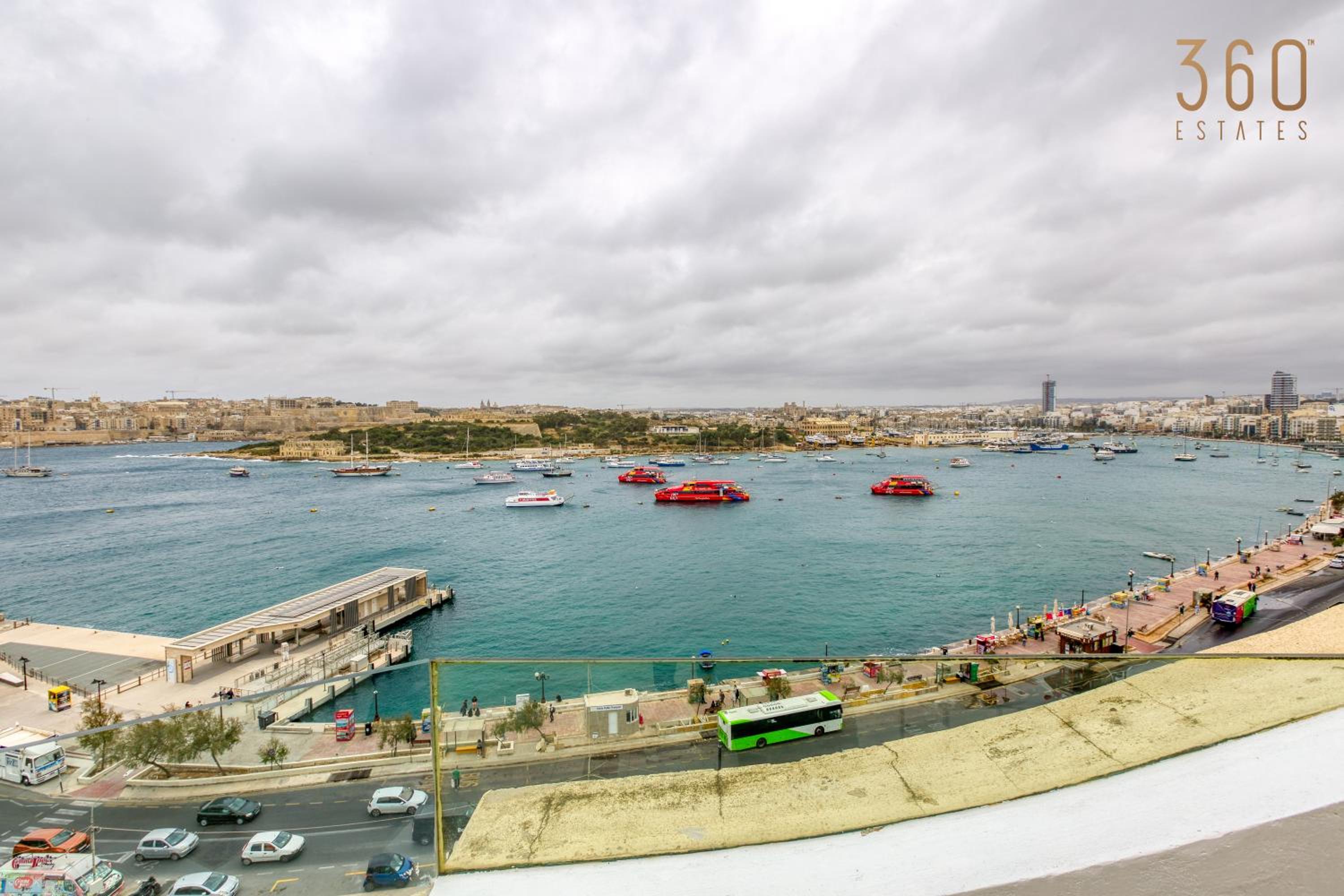 Beautiful, 3BR seafront home in Sliema Ferries by 360 Estates