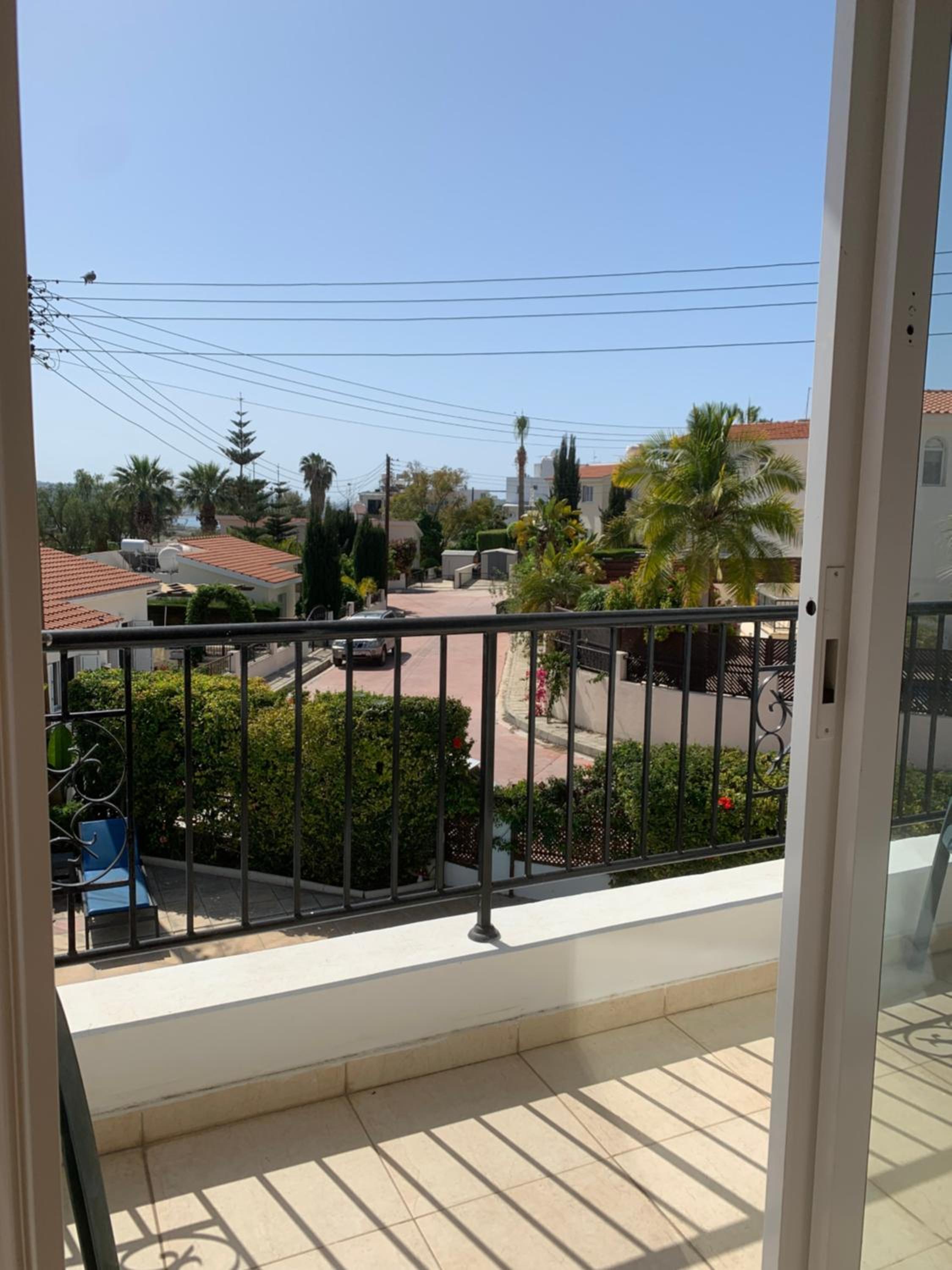 Coral Bay Sunbeam Villa - No Car Needed!