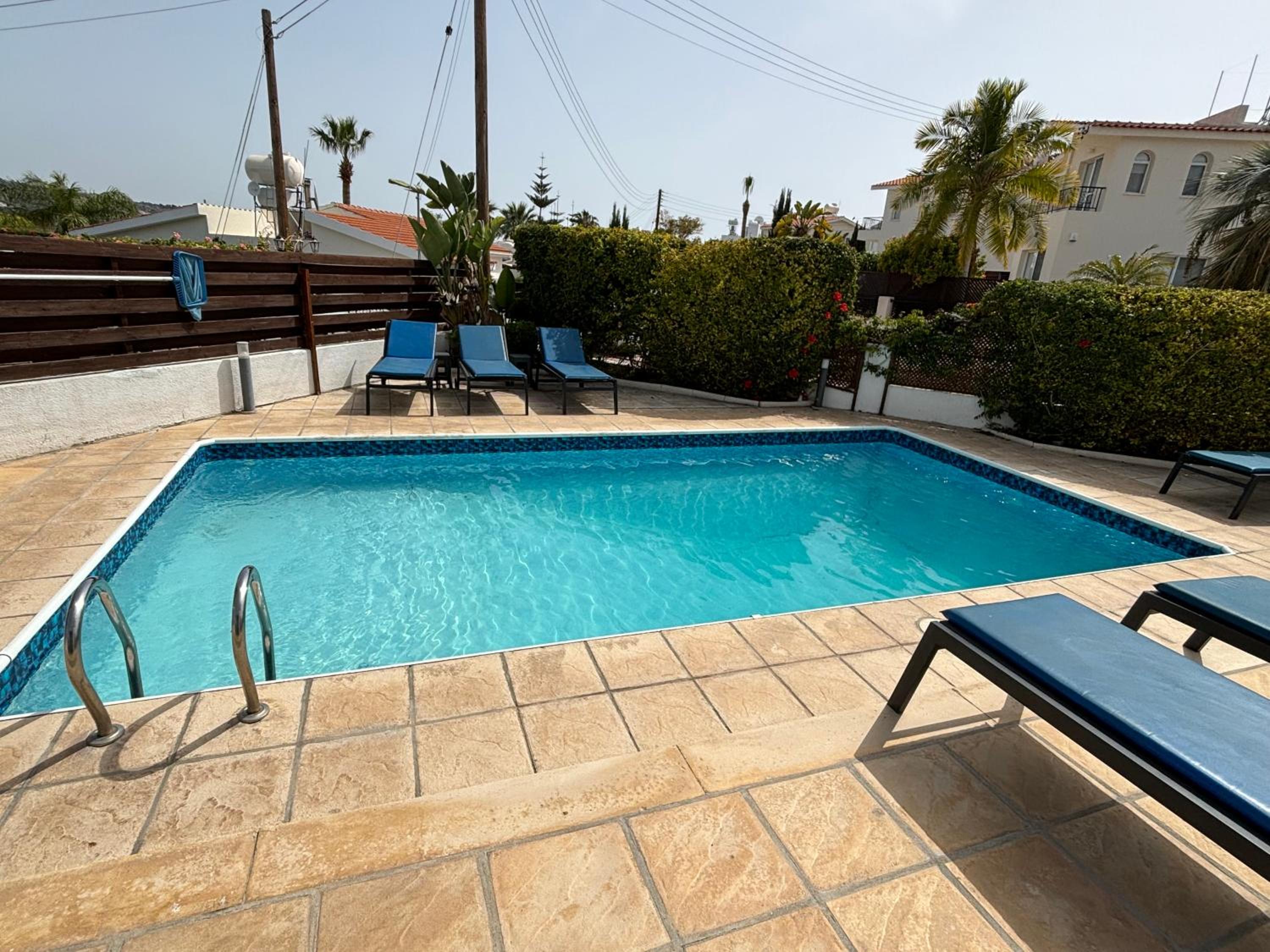 Coral Bay Sunbeam Villa - No Car Needed!