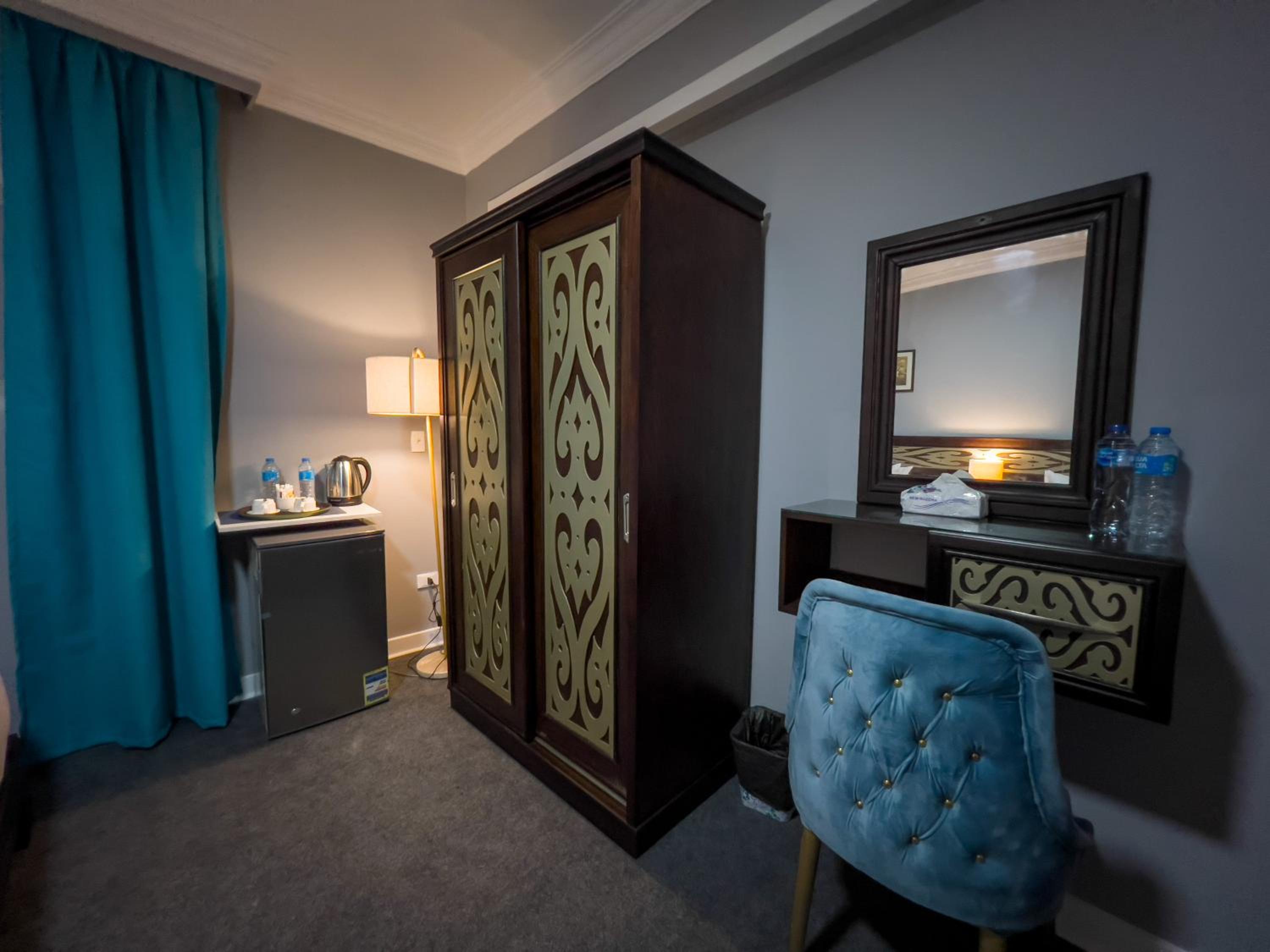 The Pyramids Gate Inn