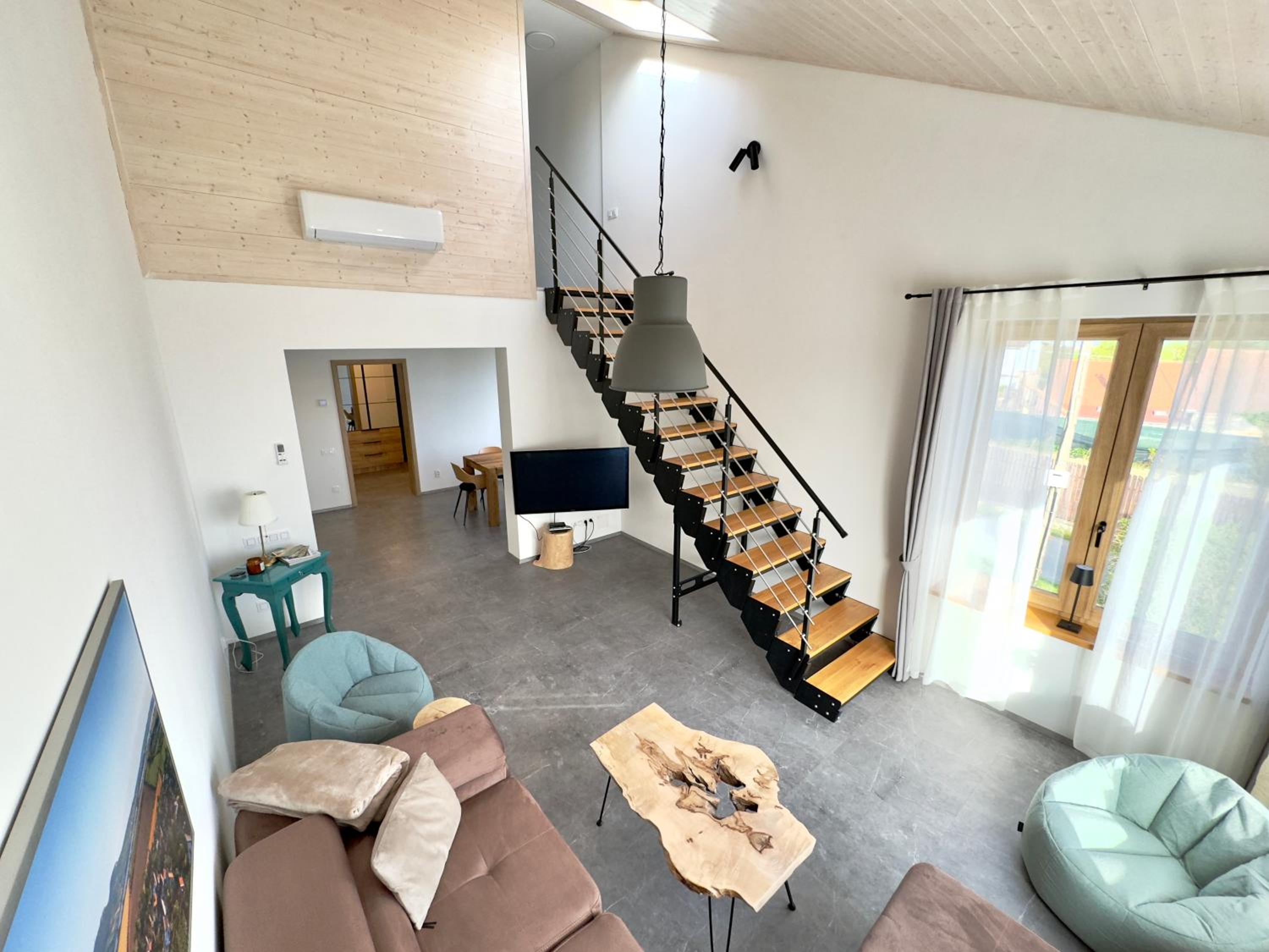 Villa Popice s výhledem na Pálavu