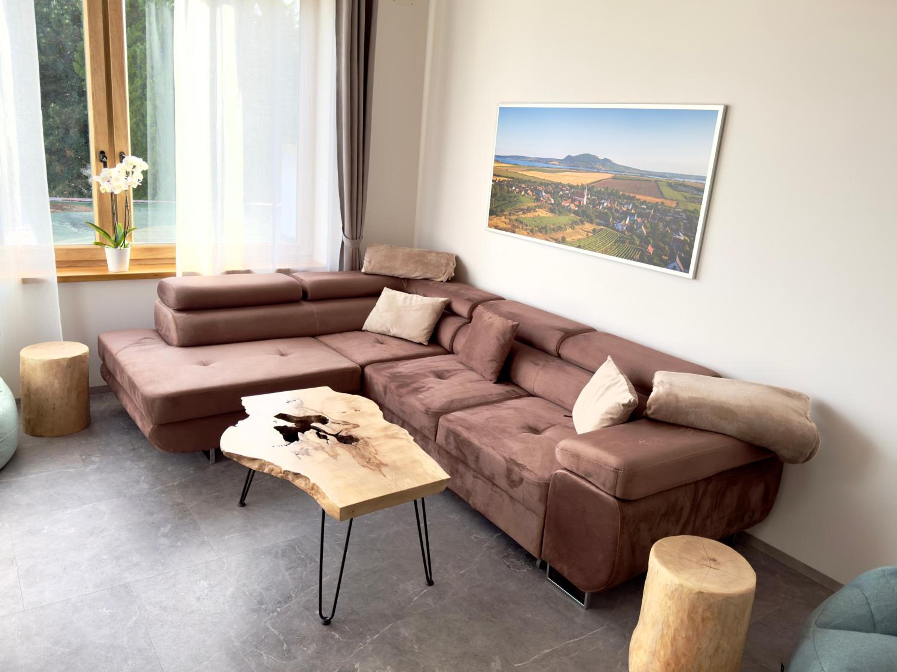 Villa Popice s výhledem na Pálavu