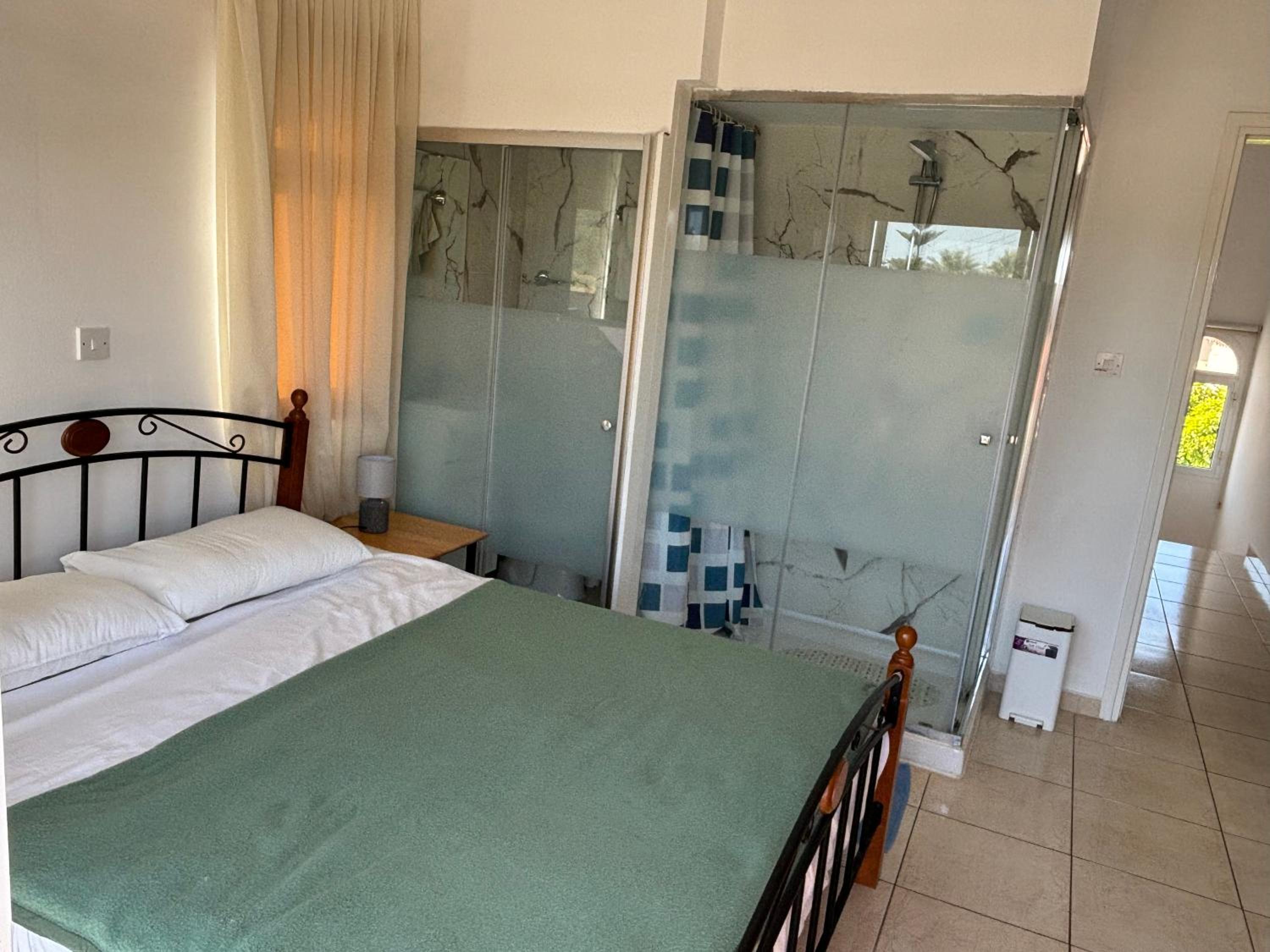 Coral Bay Sunbeam Villa - No Car Needed!