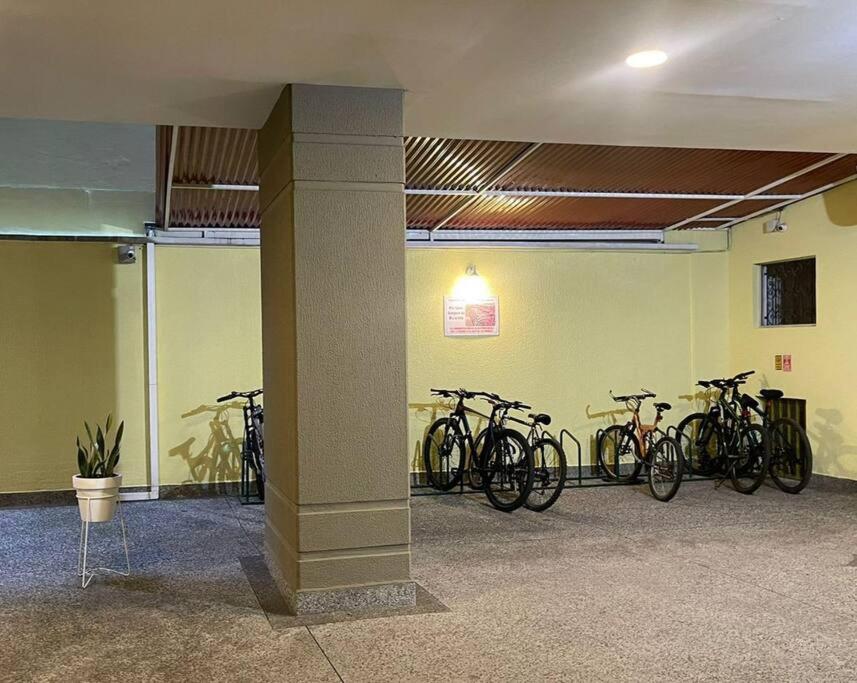 Suite en Av Republica del Salvador Quicentro norte