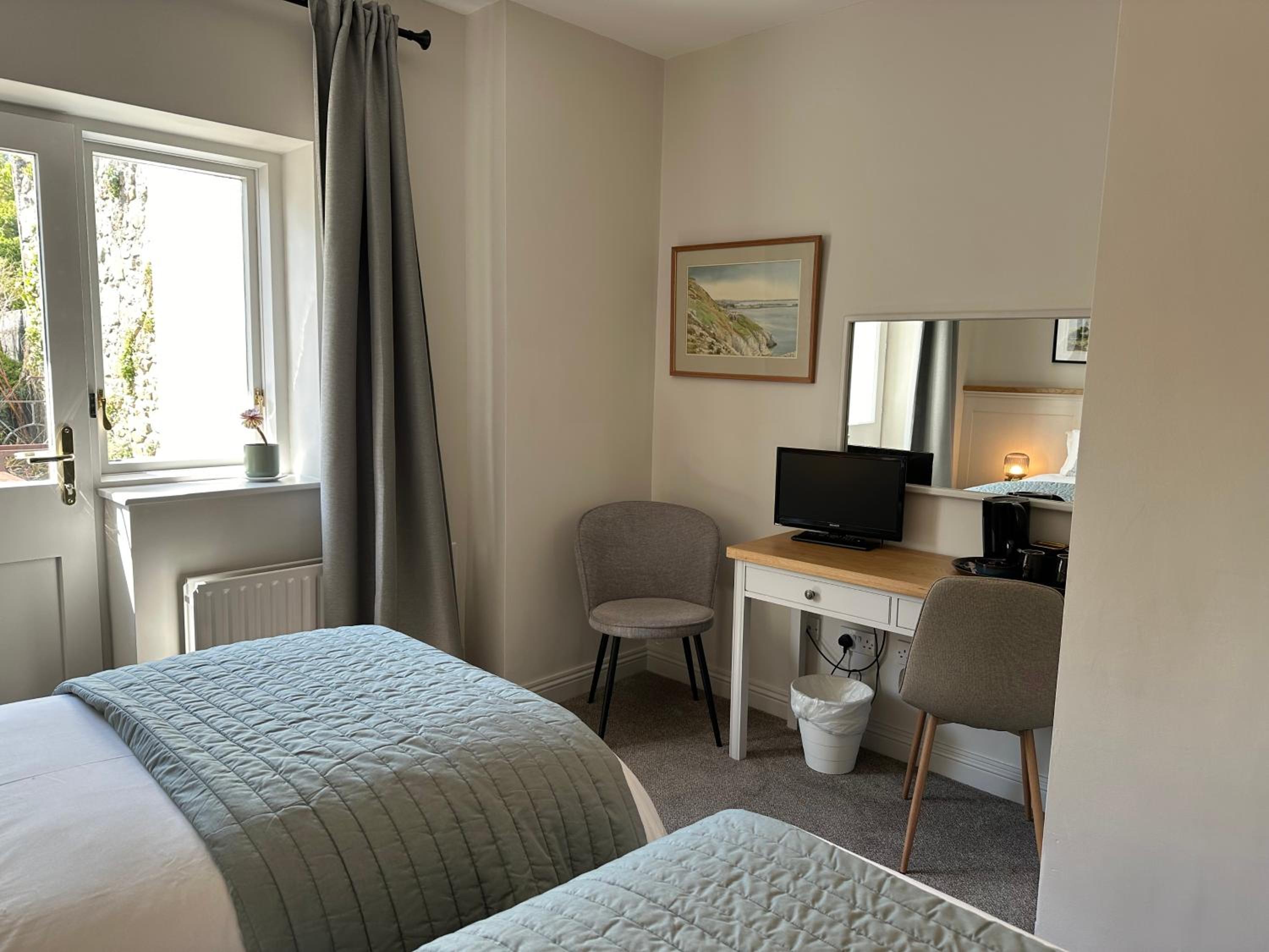 Eldon's Bed & Breakfast