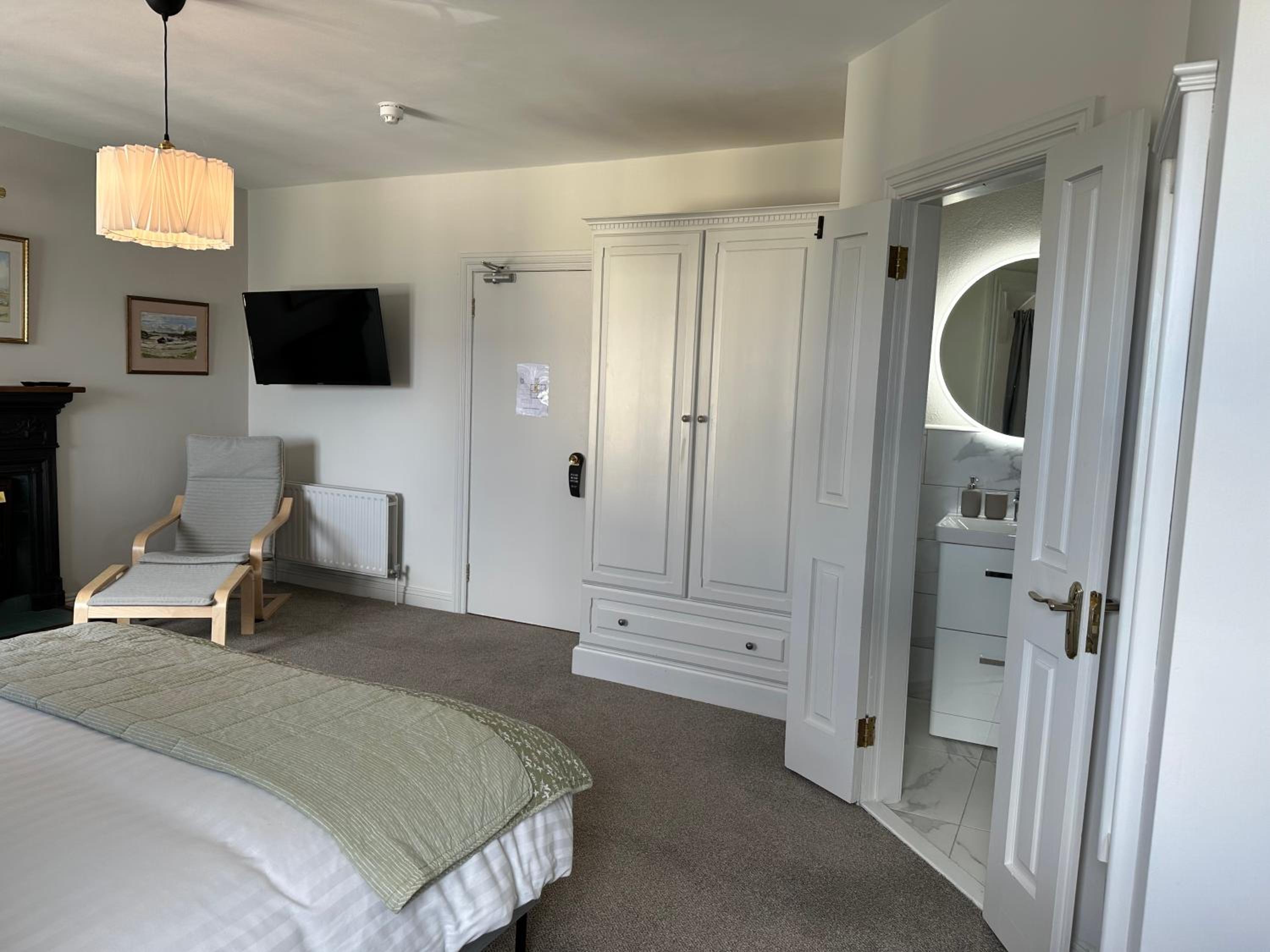 Eldon's Bed & Breakfast