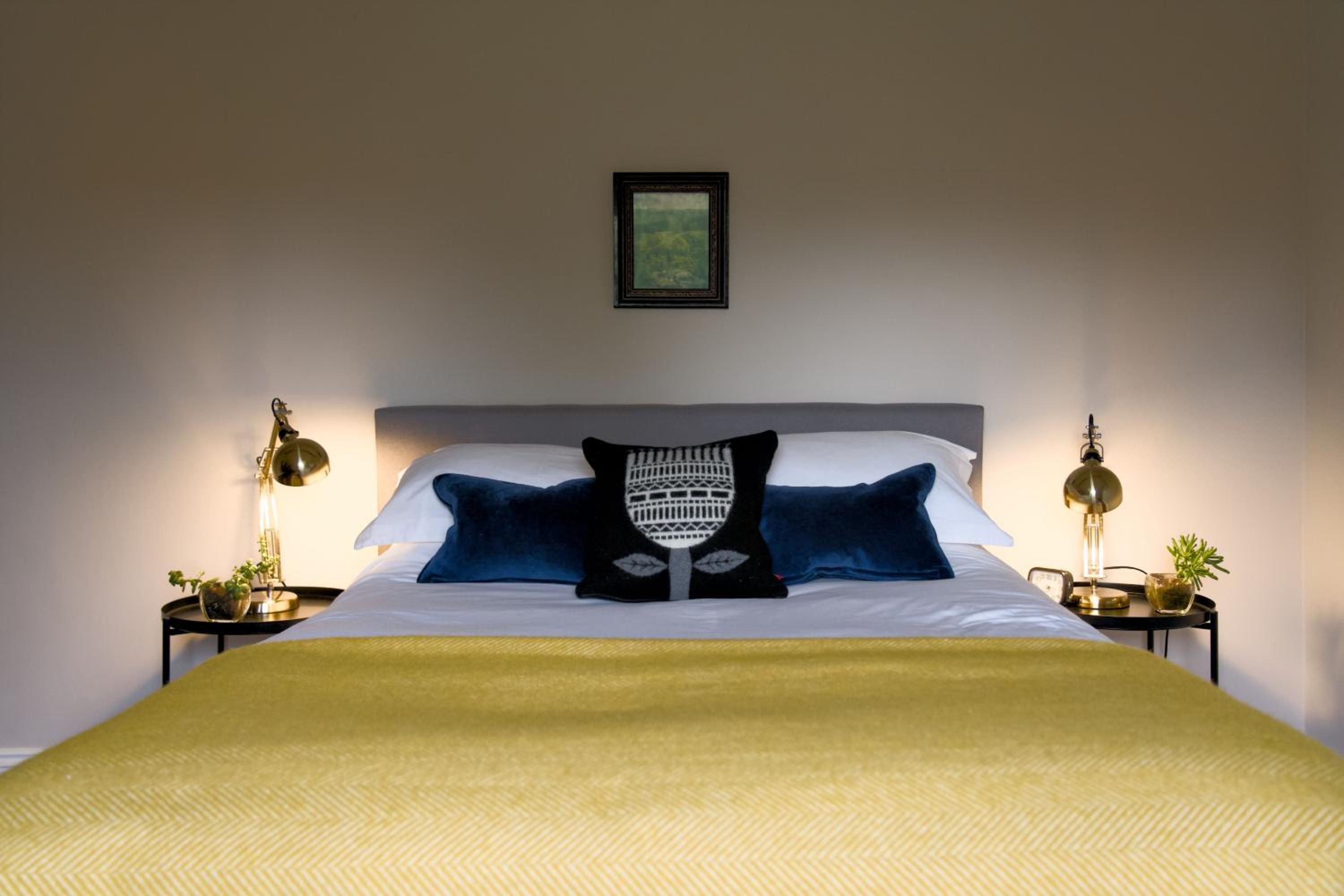 The Beeches - Chatsworth Apartment No 5 - Sleeps 4 view 3