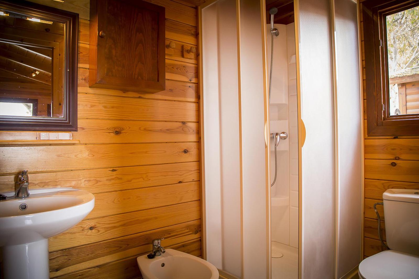 Aranjuez Camping & Bungalows view 3
