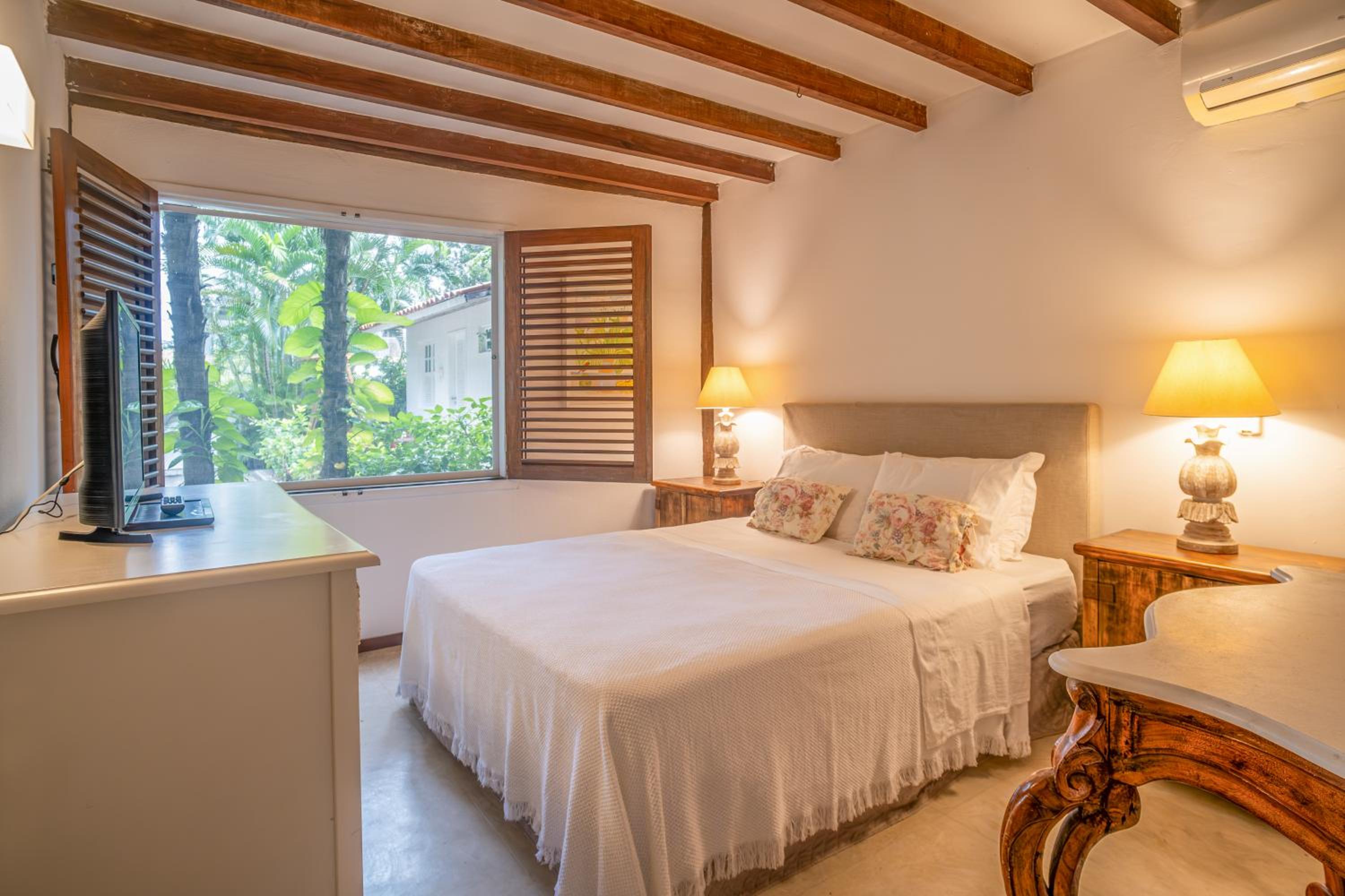Casa Amendoeiras charme e conforto à beira-mar