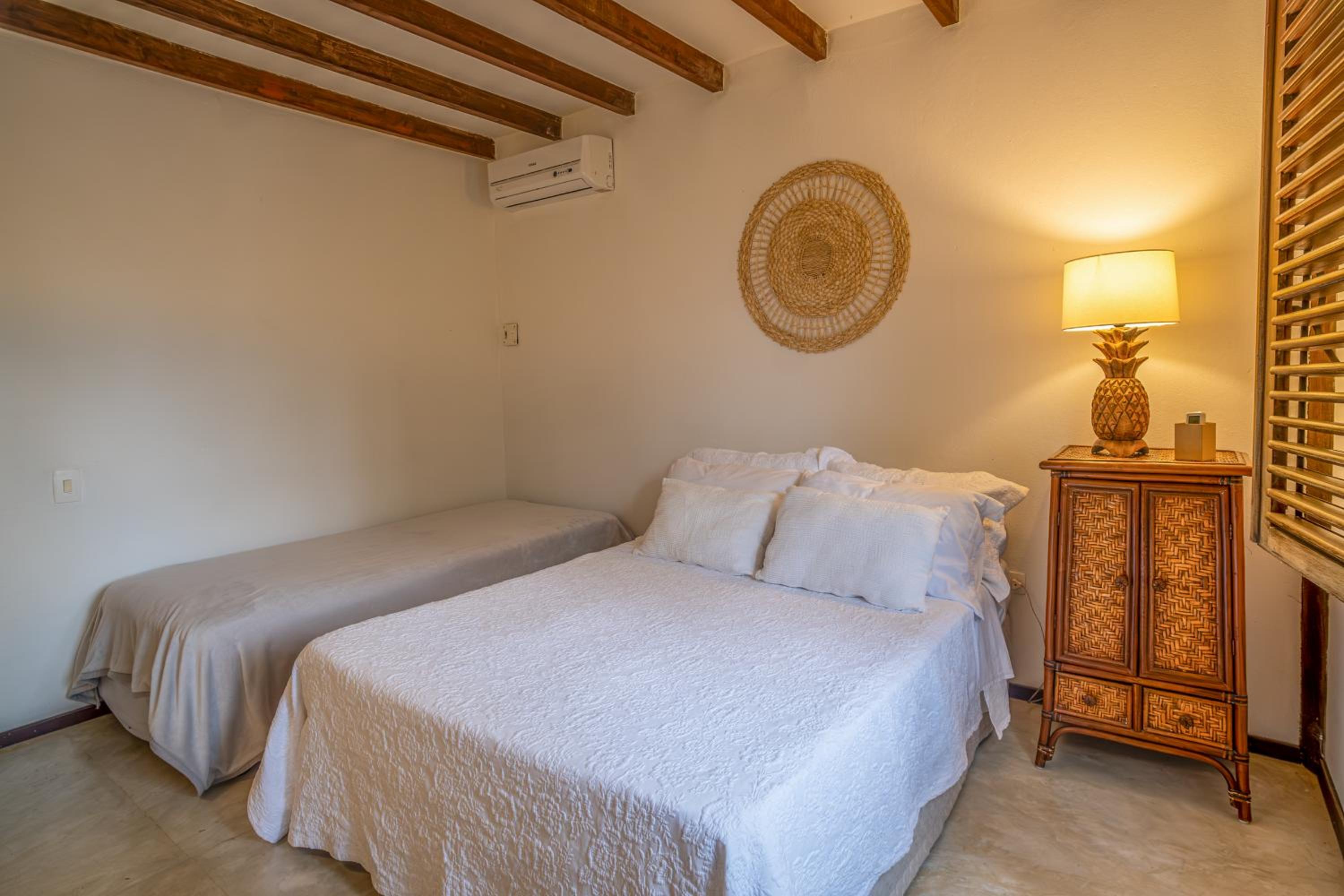 Casa Amendoeiras charme e conforto à beira-mar