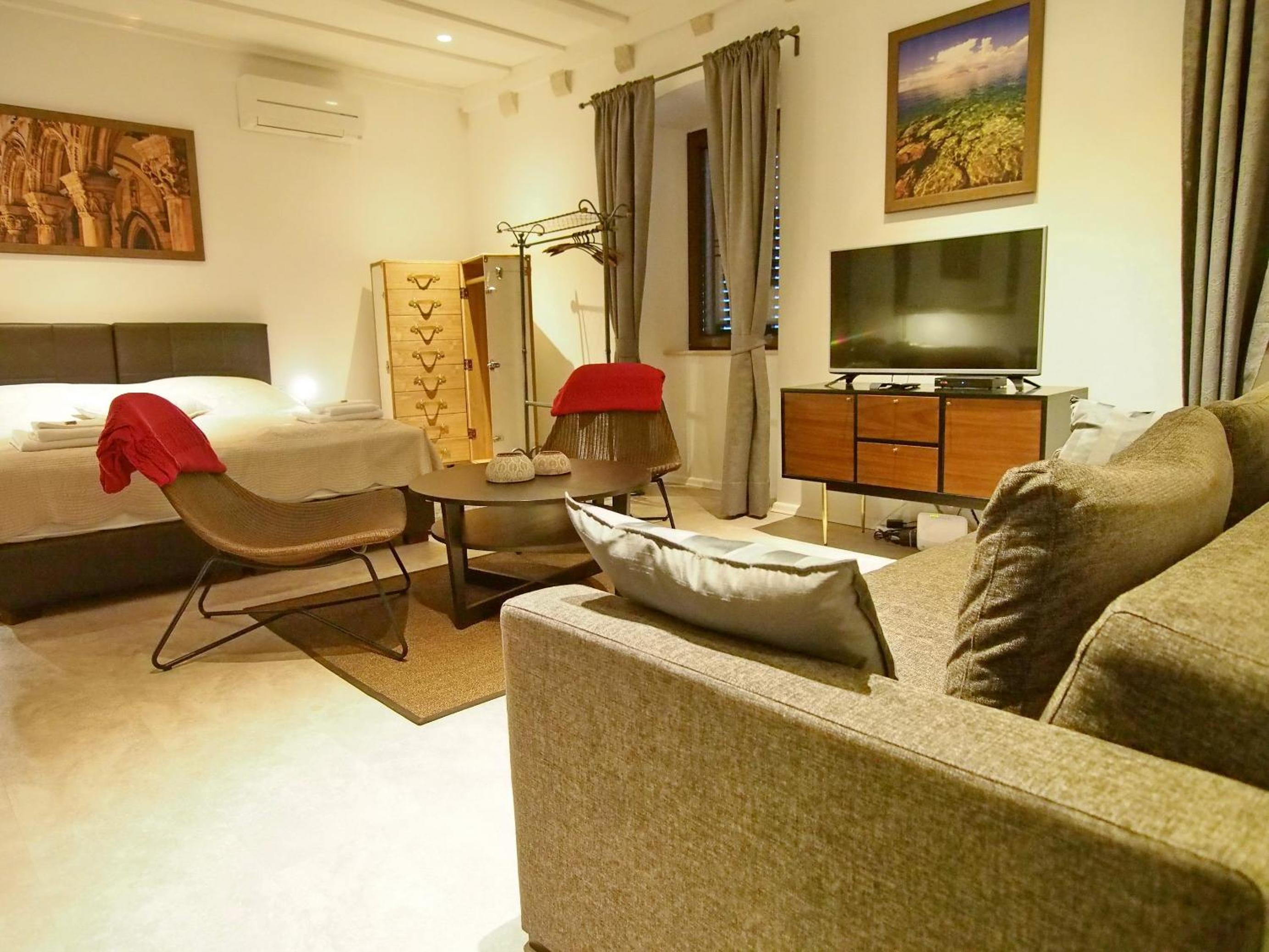 Luxury Style Apartments