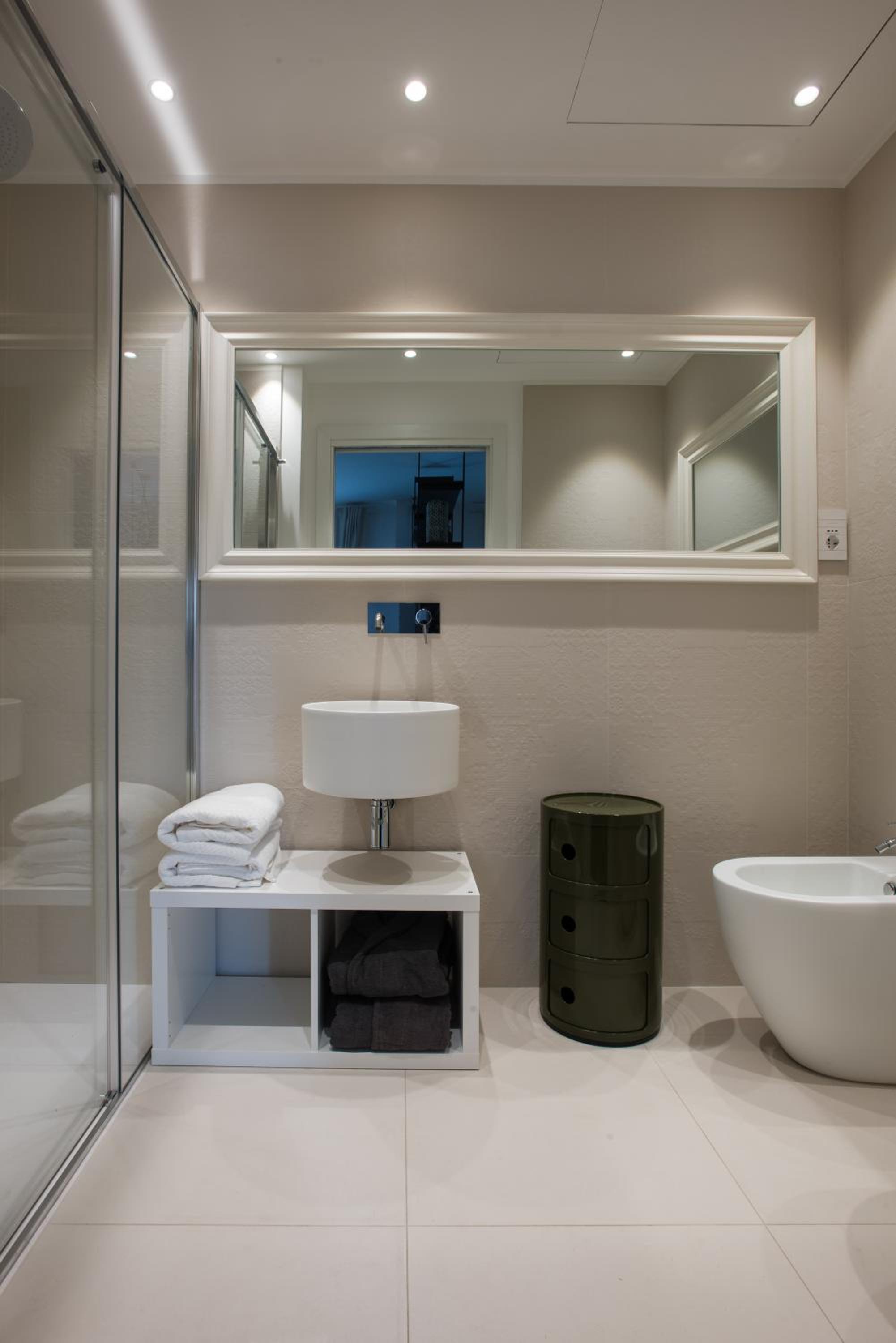 Cagliari Luxury Design view 5