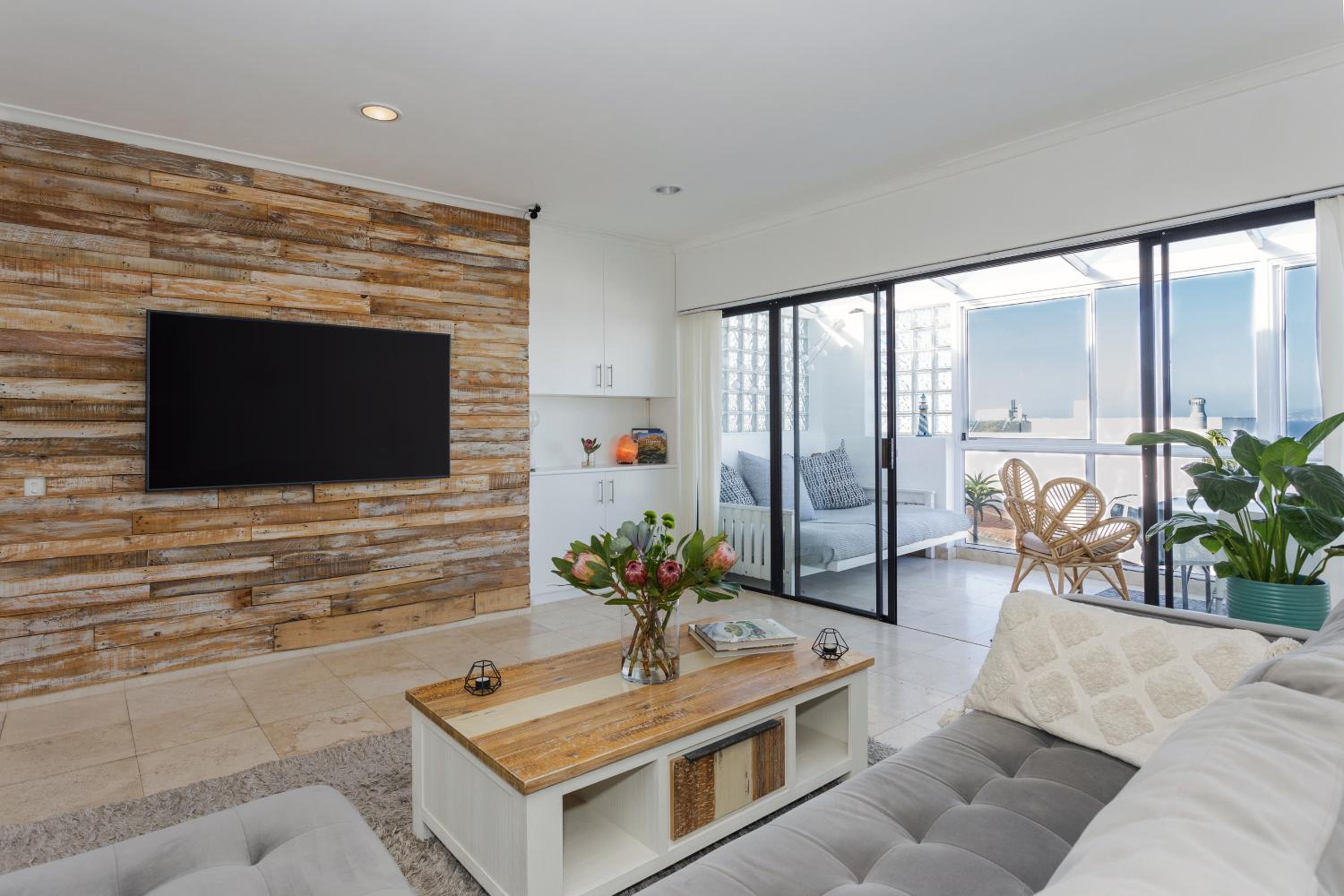 Our Cape Town Home - Beach Villa with Stunning Sea & Mountain Views! view 3
