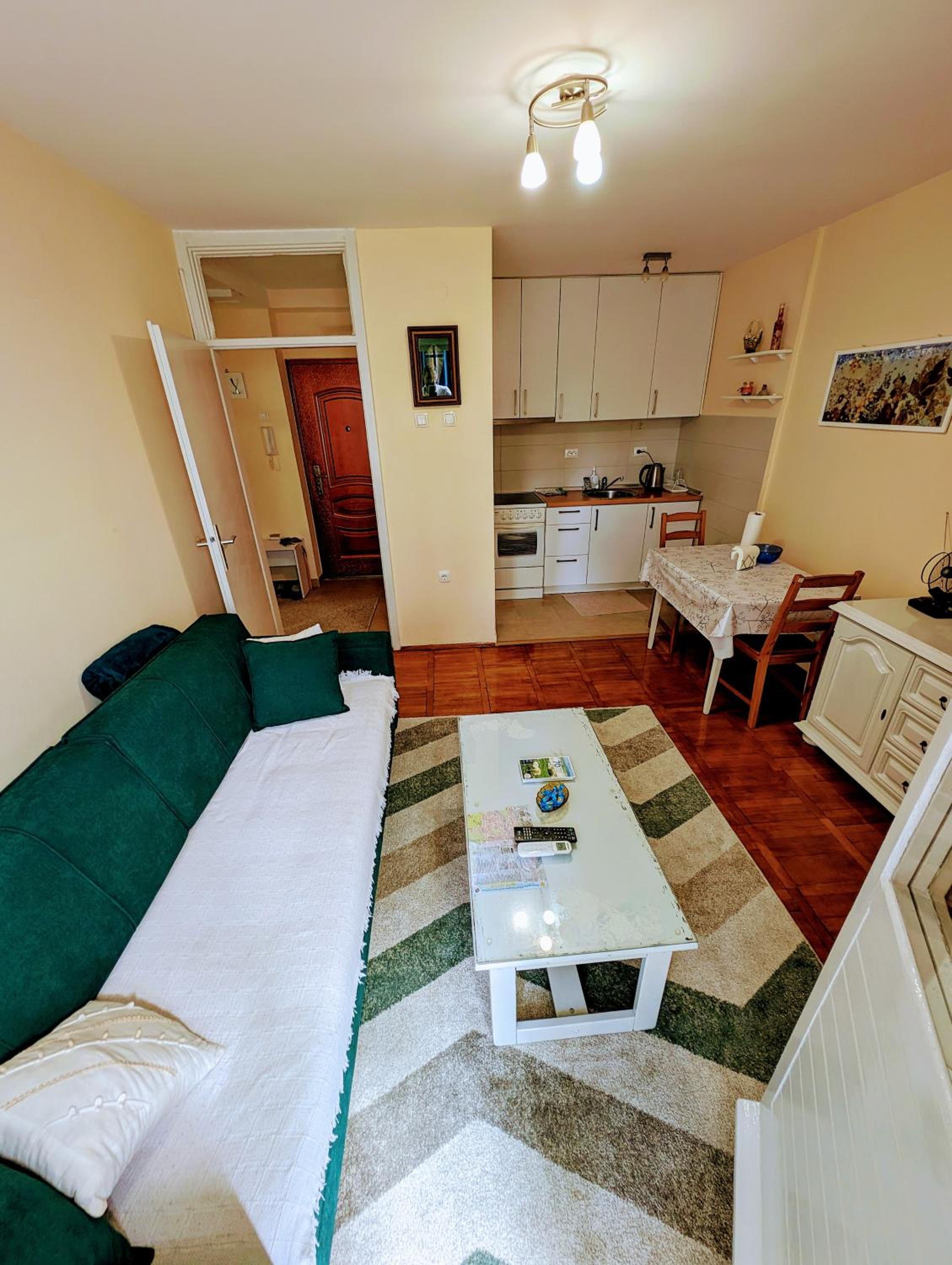 Dwell well in Mostar view 5
