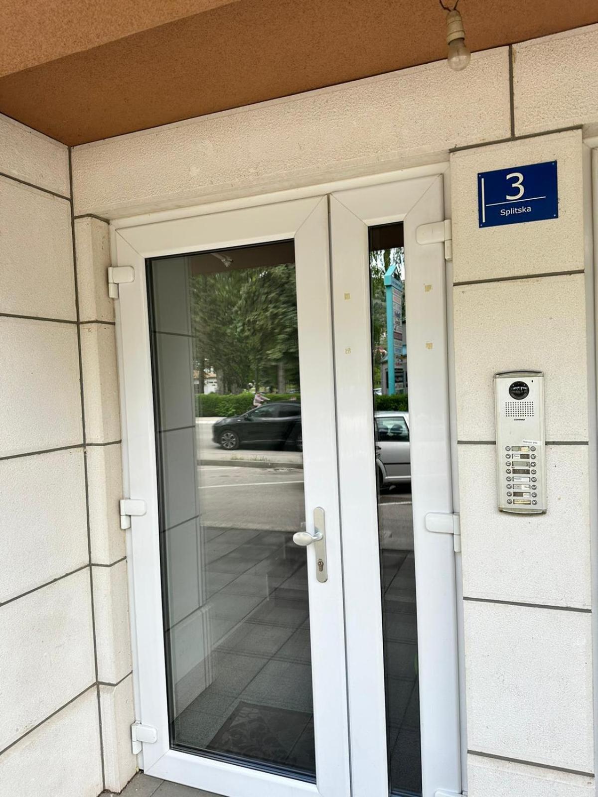 Studio Apartman Centar 2