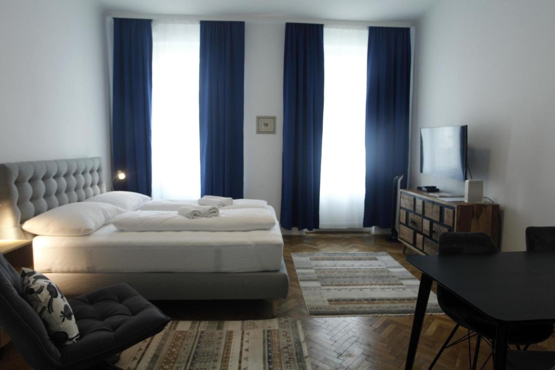 Schöne Dreizimmerwohnung Direkt Am Augarten