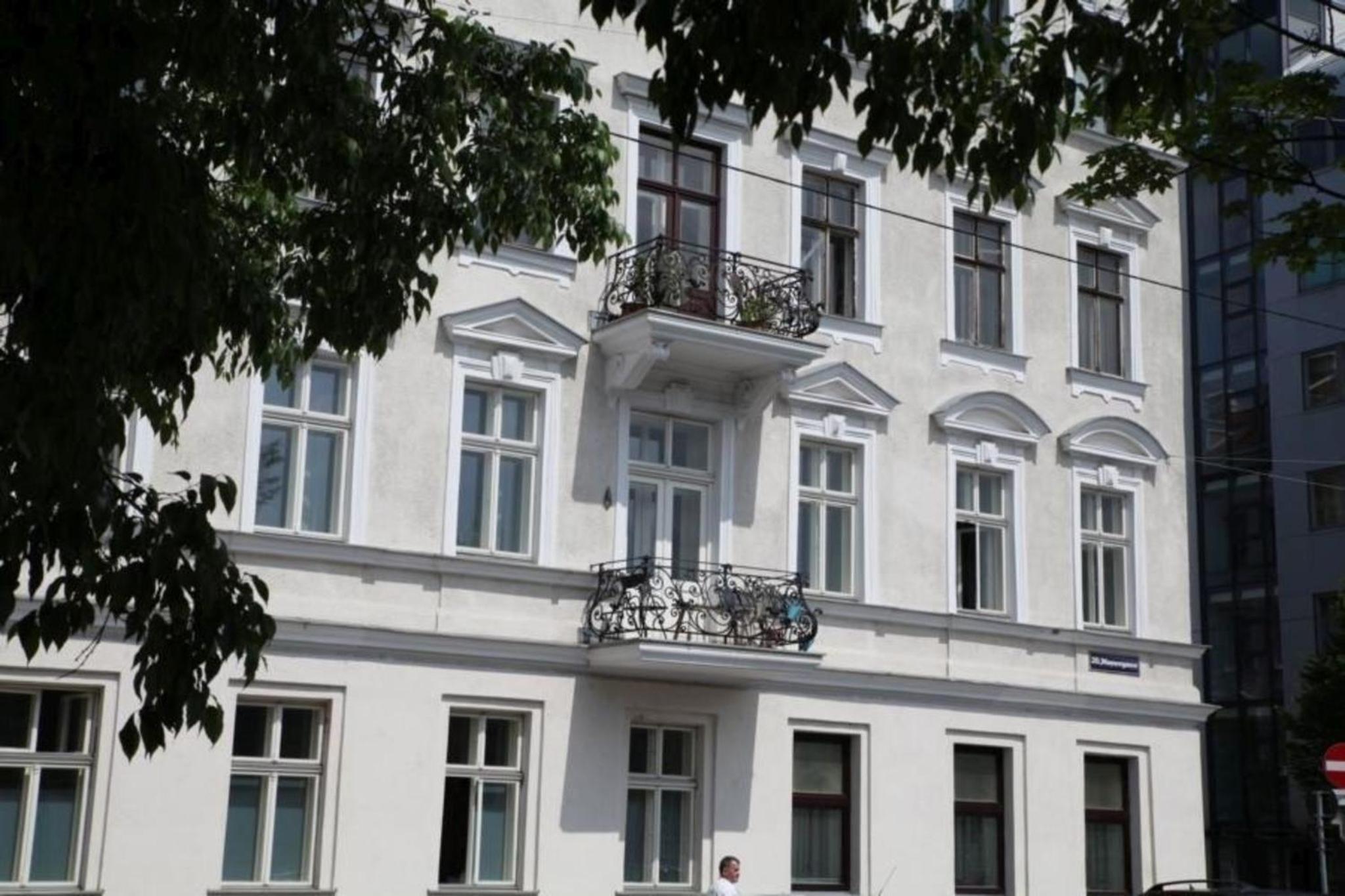 Schöne Dreizimmerwohnung Direkt Am Augarten